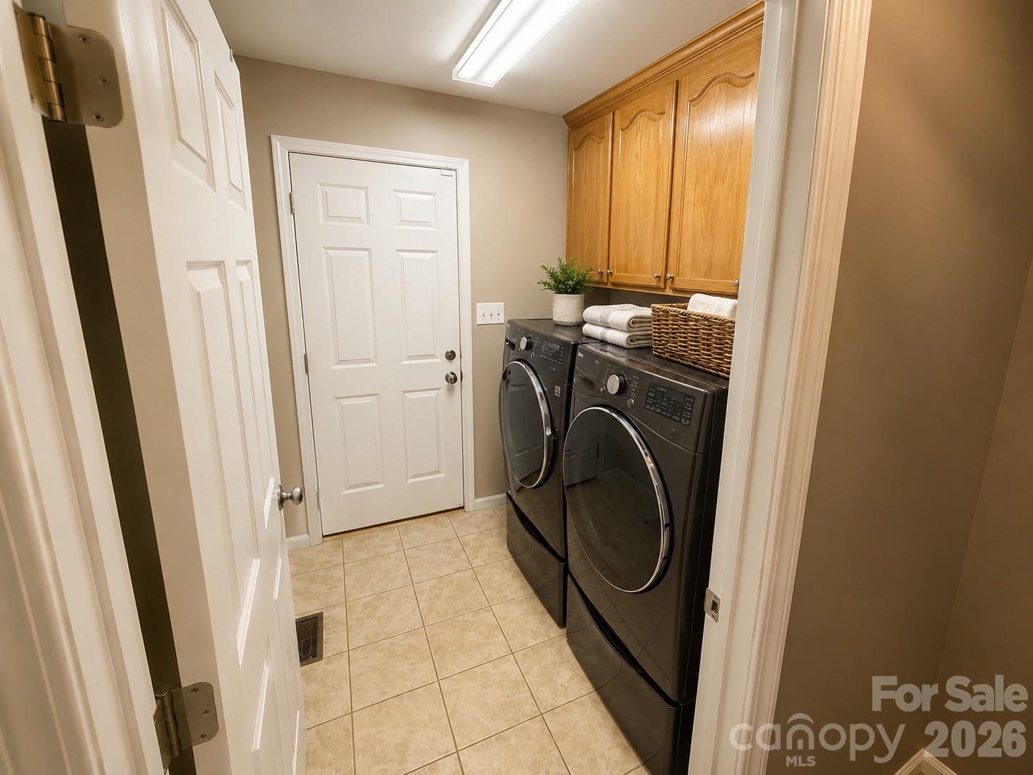 5700 Aspiran Drive — Catawba