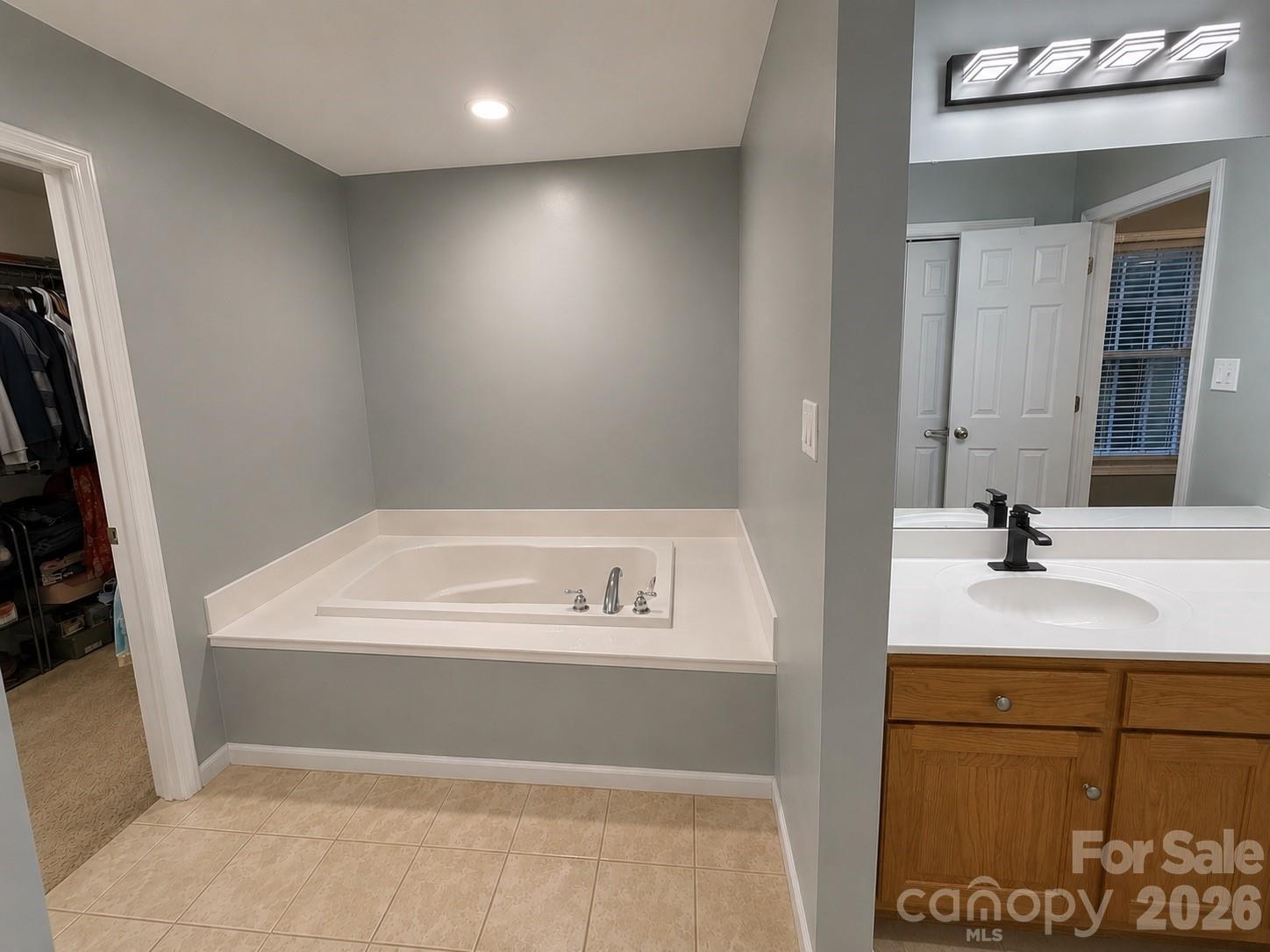5700 Aspiran Drive — Catawba