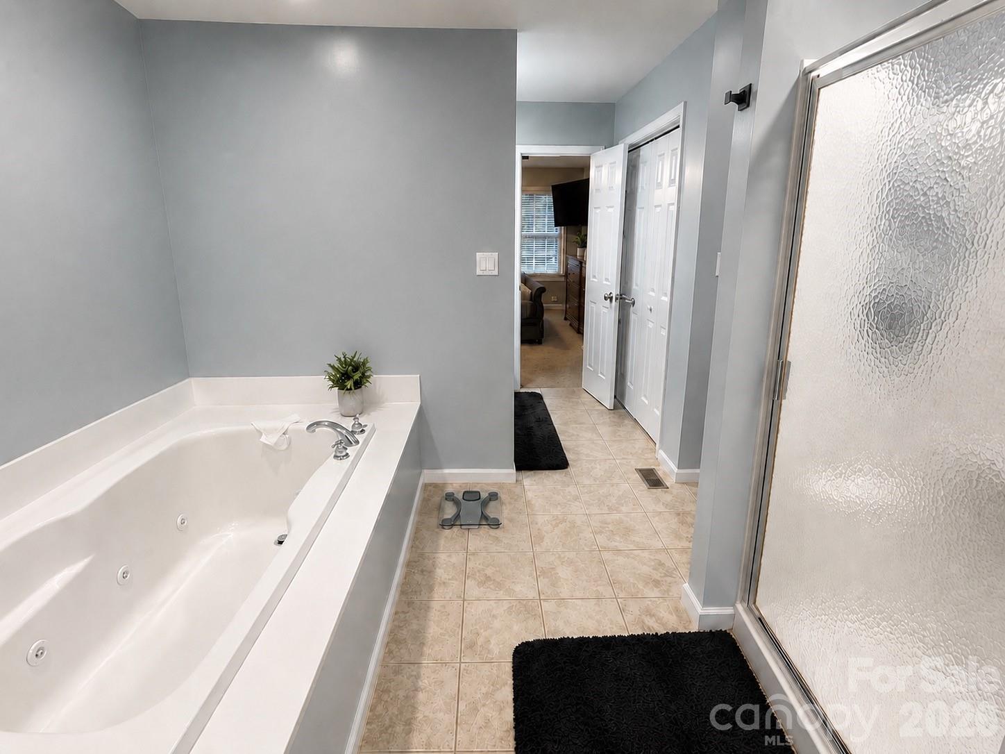 5700 Aspiran Drive — Catawba
