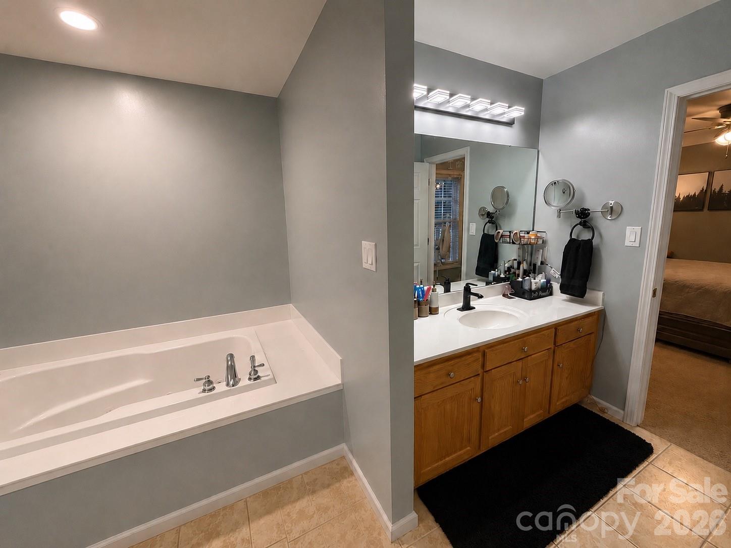 5700 Aspiran Drive — Catawba