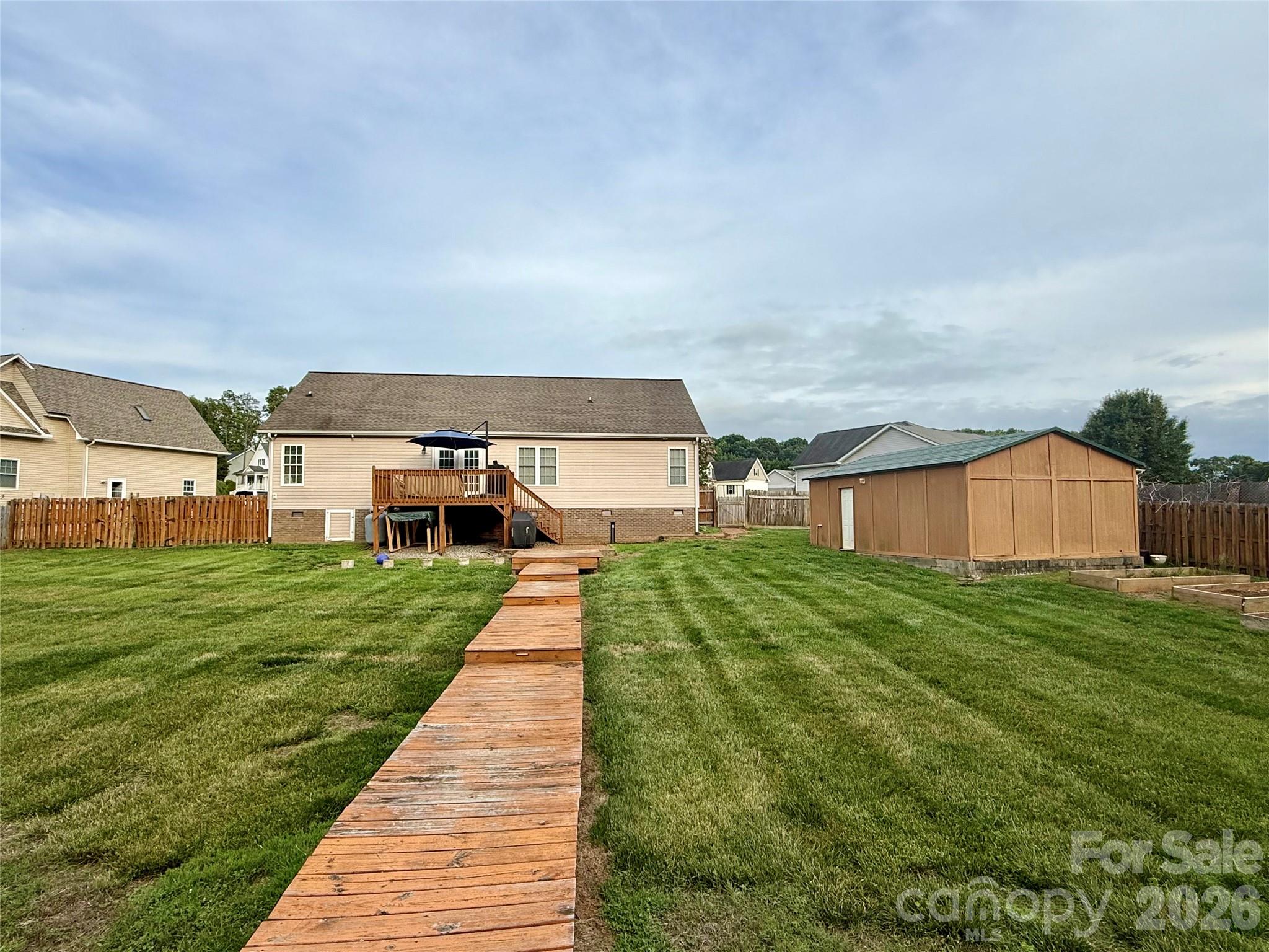 5700 Aspiran Drive — Catawba