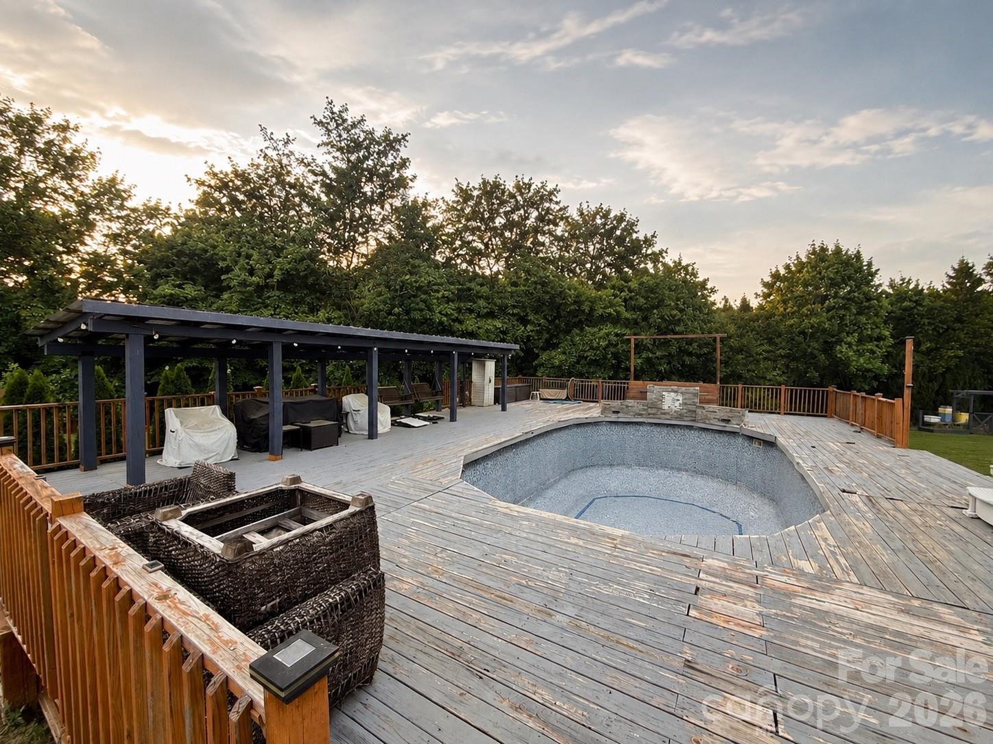 5700 Aspiran Drive — Catawba