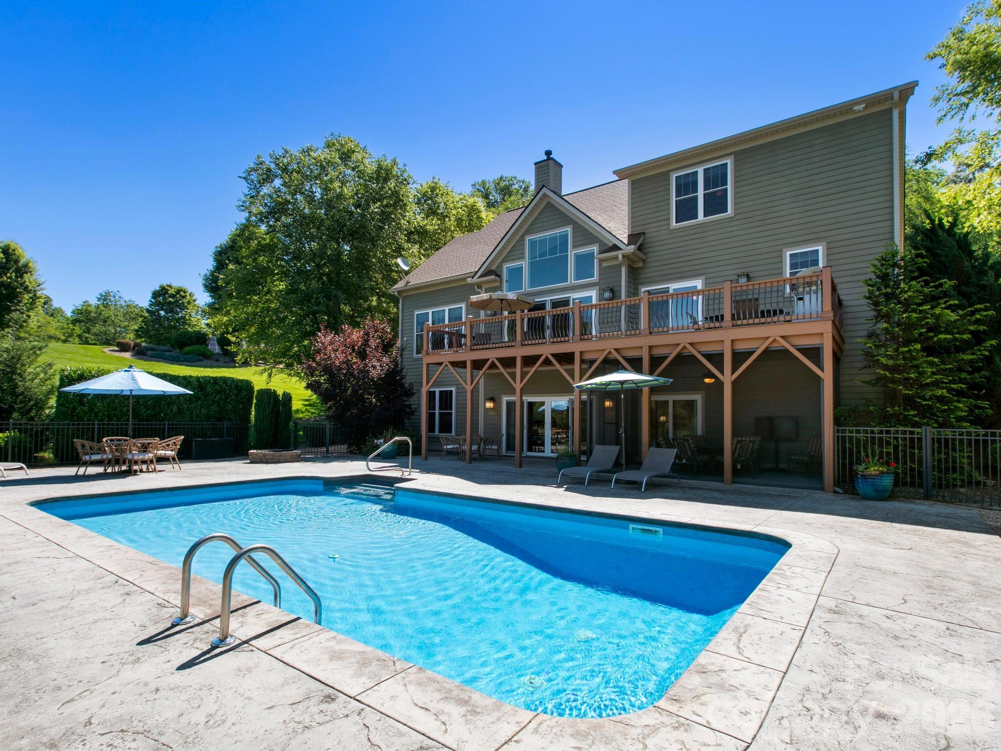 32 Lake Vista Drive — Fletcher