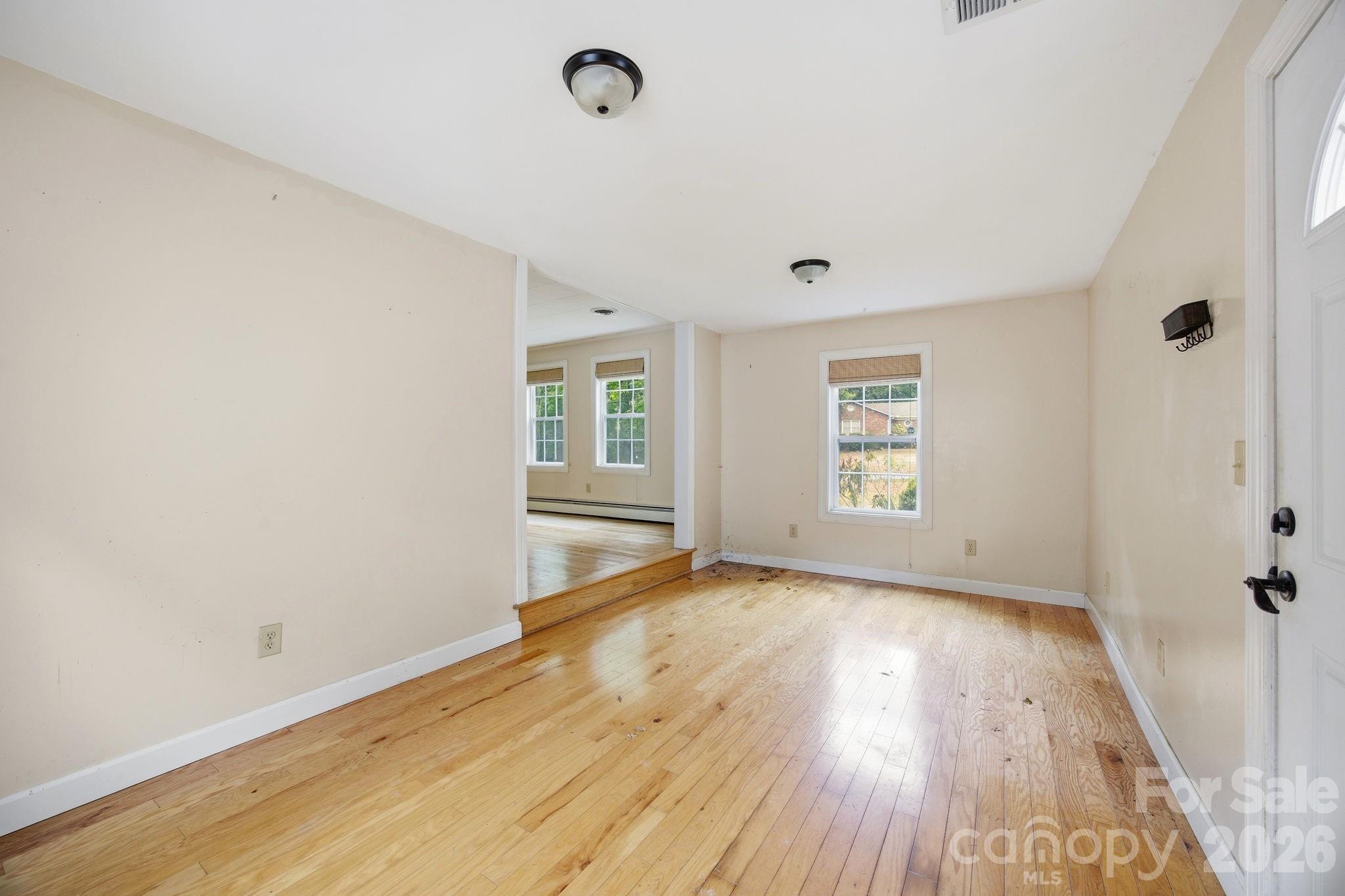 211 Sowers Ferry Road — Salisbury