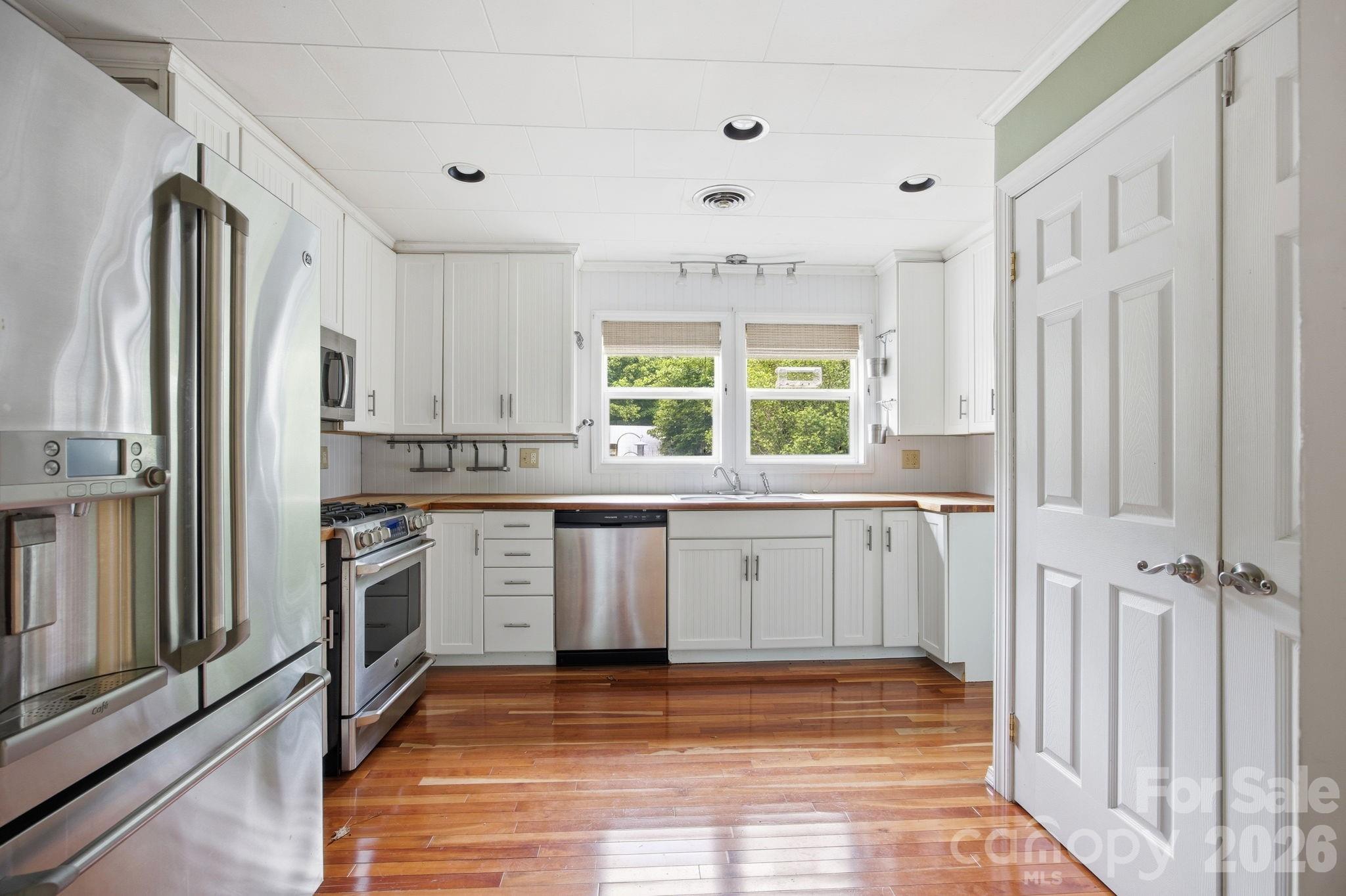 211 Sowers Ferry Road — Salisbury