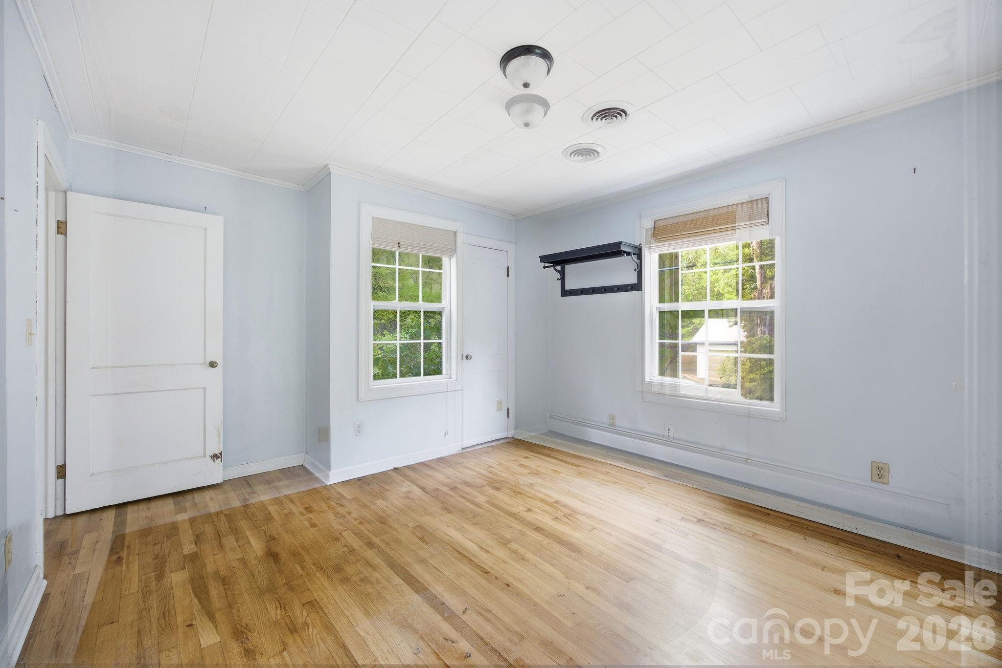 211 Sowers Ferry Road — Salisbury