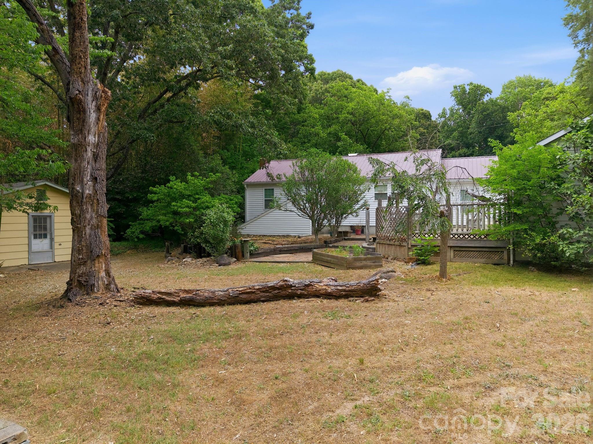 211 Sowers Ferry Road — Salisbury