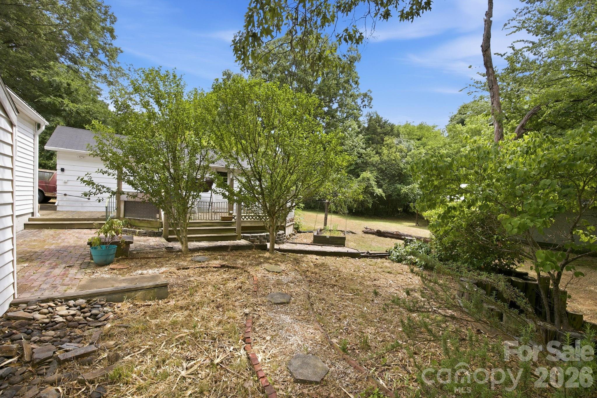 211 Sowers Ferry Road — Salisbury