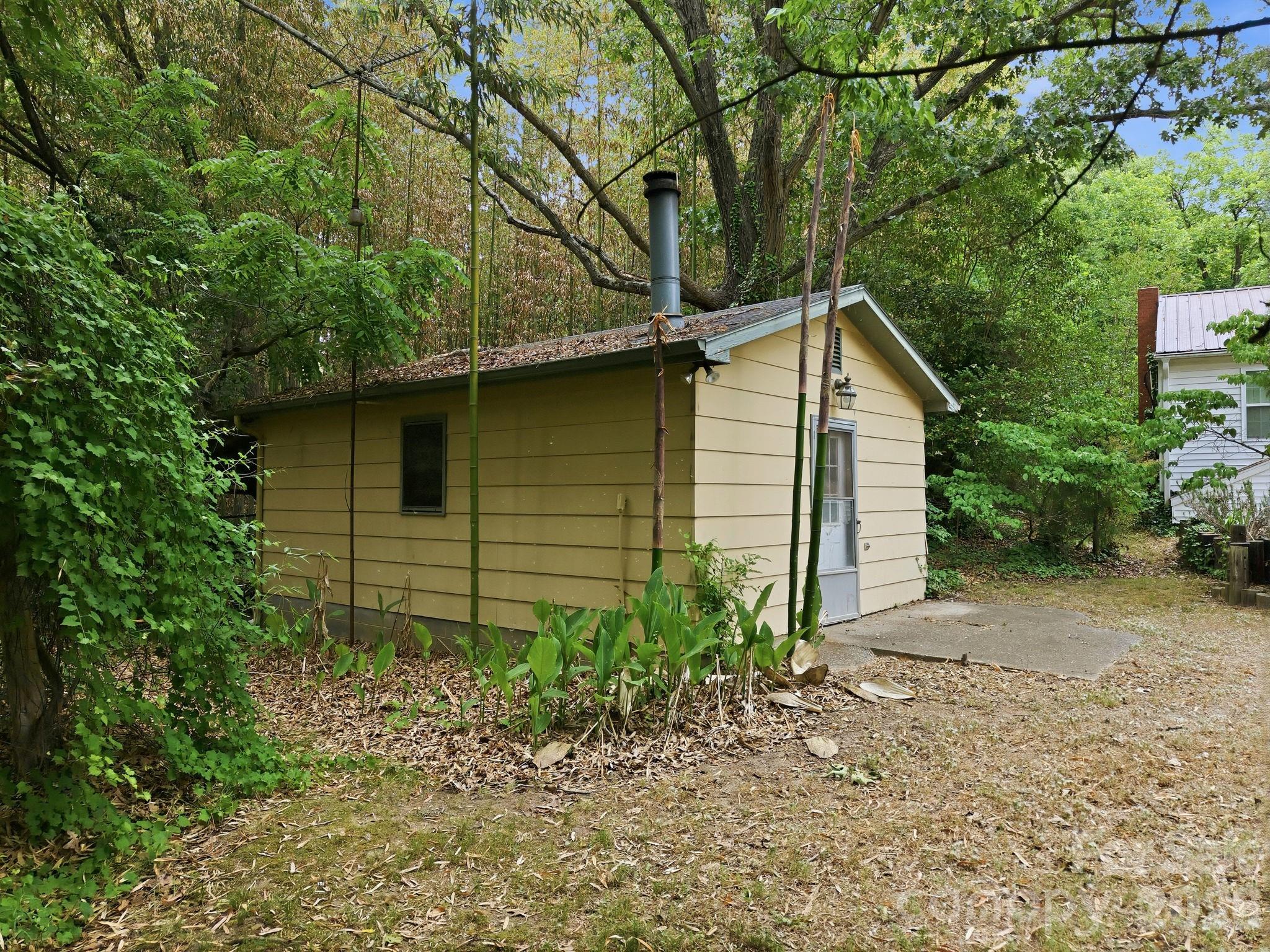 211 Sowers Ferry Road — Salisbury
