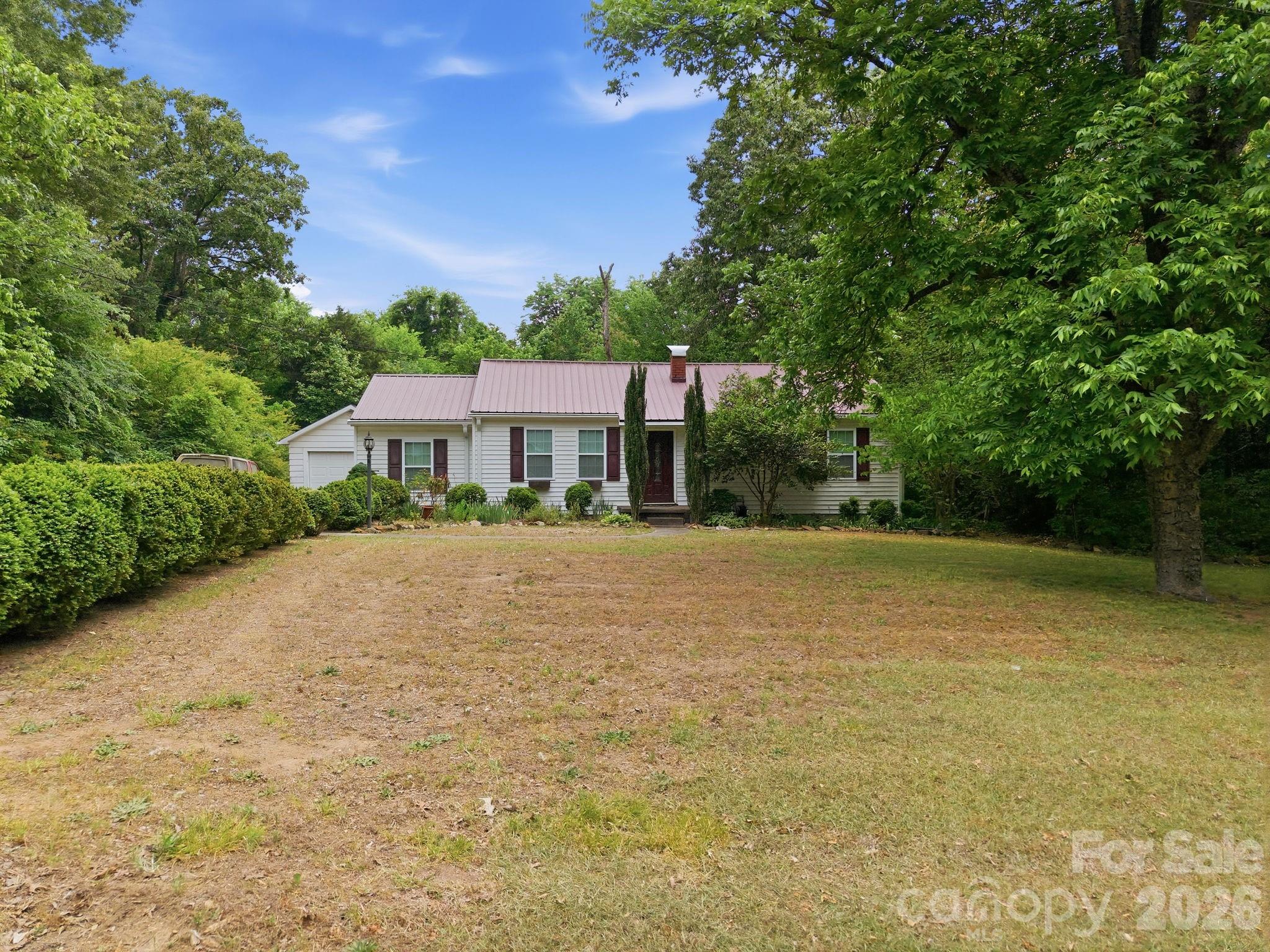 211 Sowers Ferry Road — Salisbury