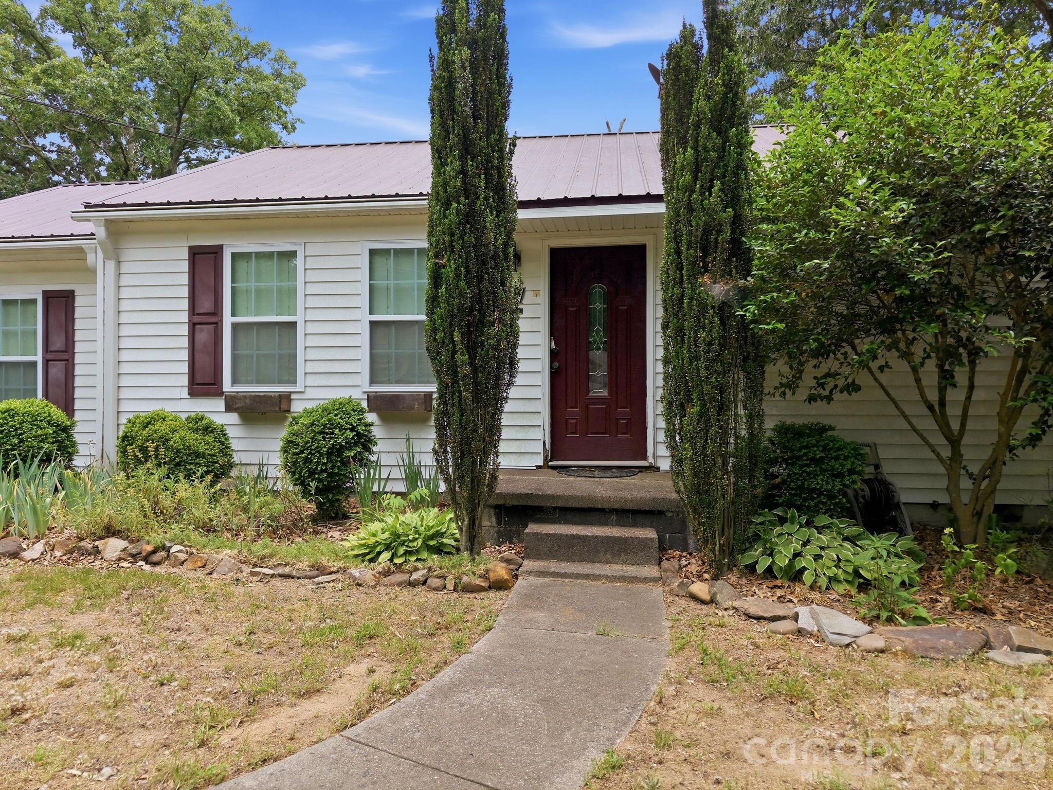 211 Sowers Ferry Road — Salisbury