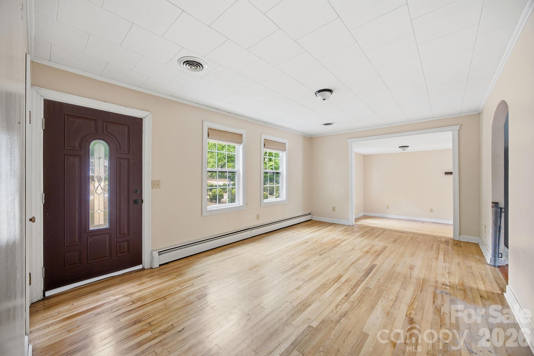 211 Sowers Ferry Road — Salisbury
