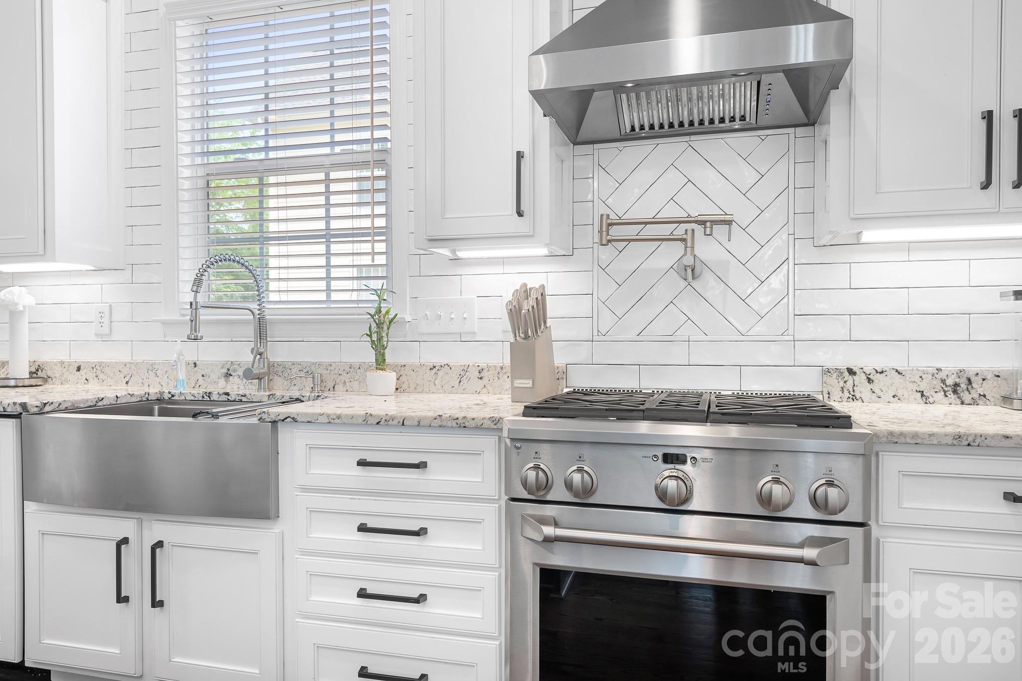 17028 Pennington Drive — Huntersville