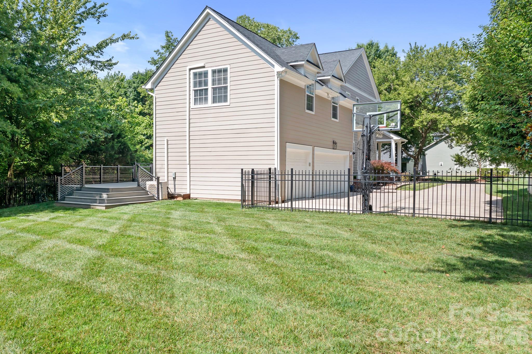 17028 Pennington Drive — Huntersville