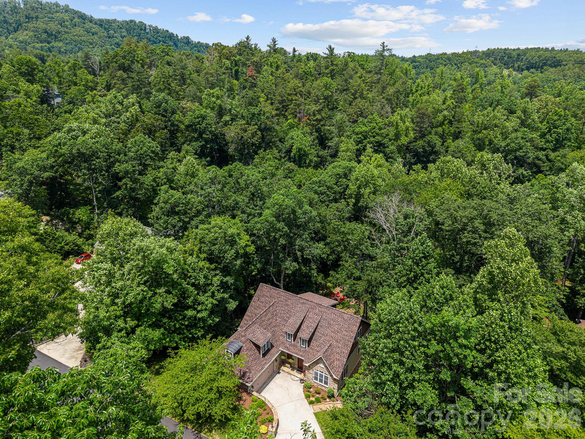 421 Purple Finch Court — Arden