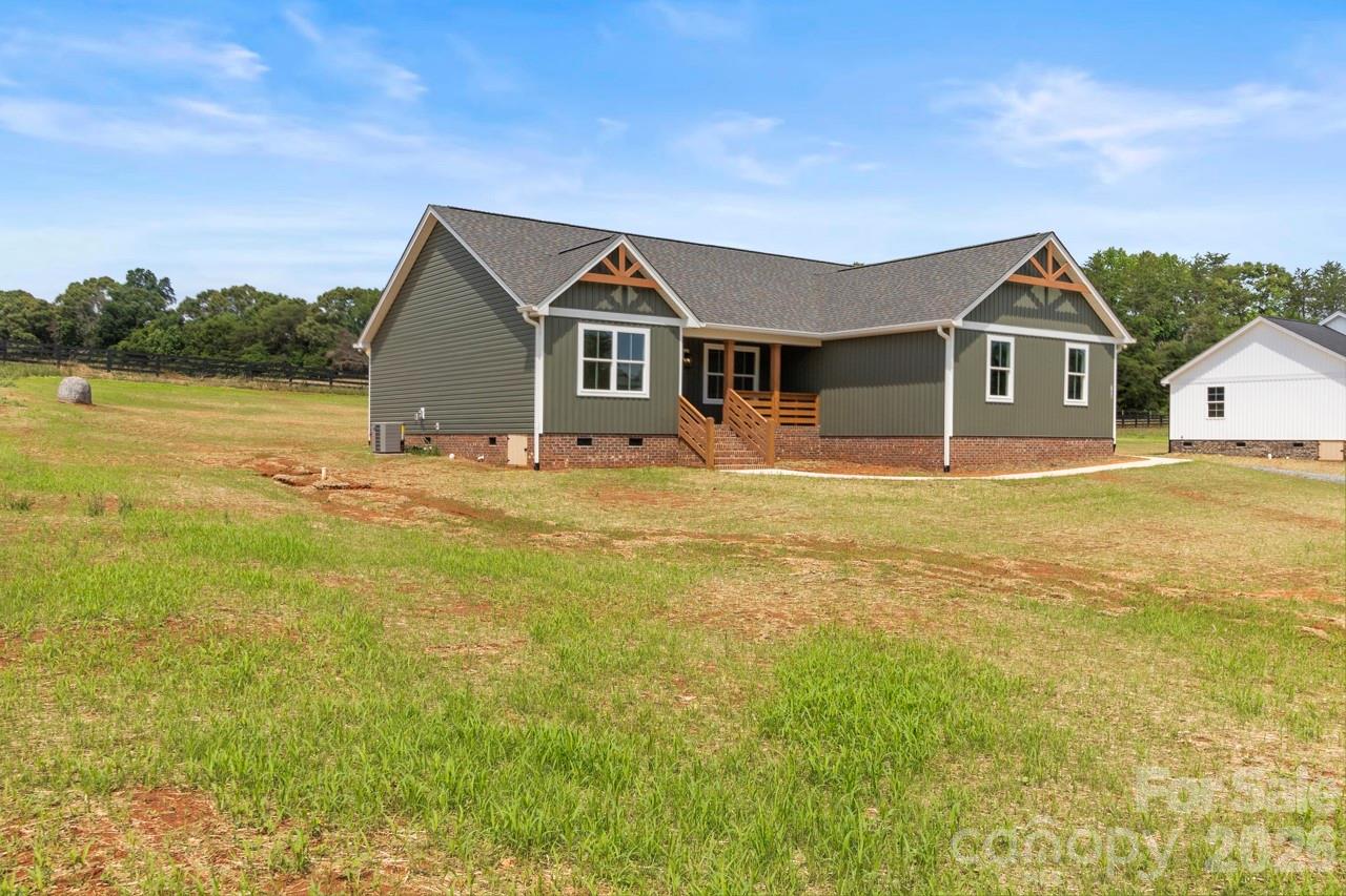 713 Alf Hoover Road — Lincolnton