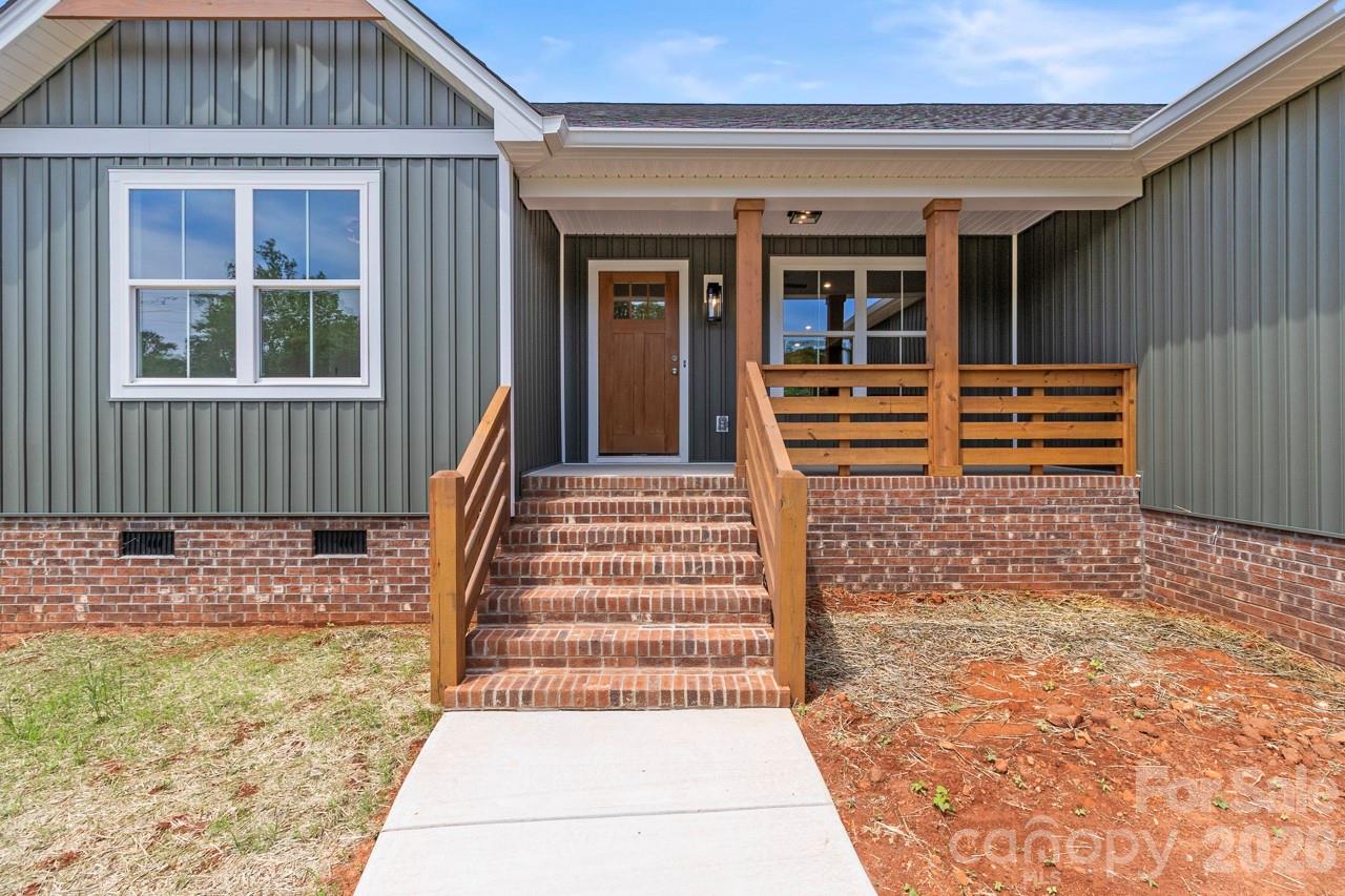 713 Alf Hoover Road — Lincolnton
