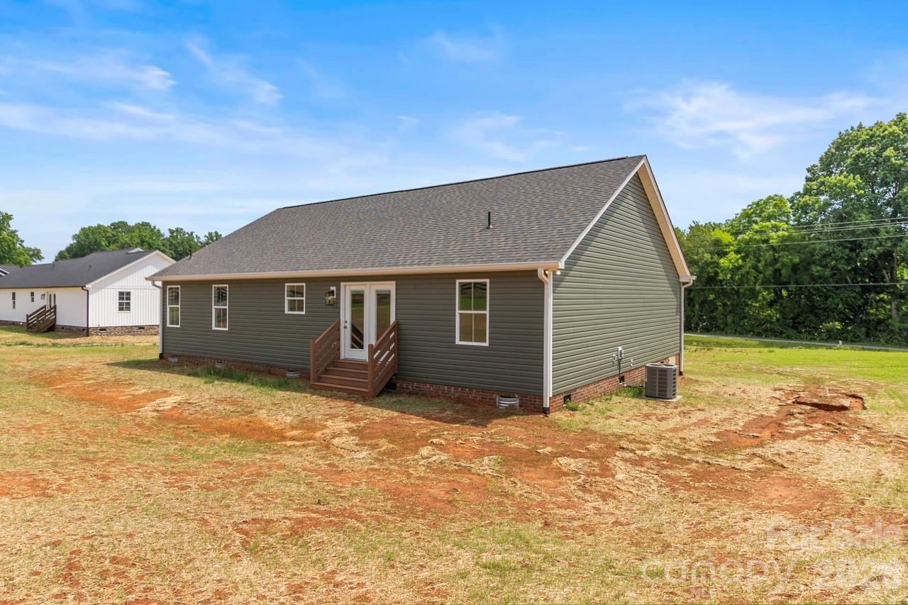 713 Alf Hoover Road — Lincolnton