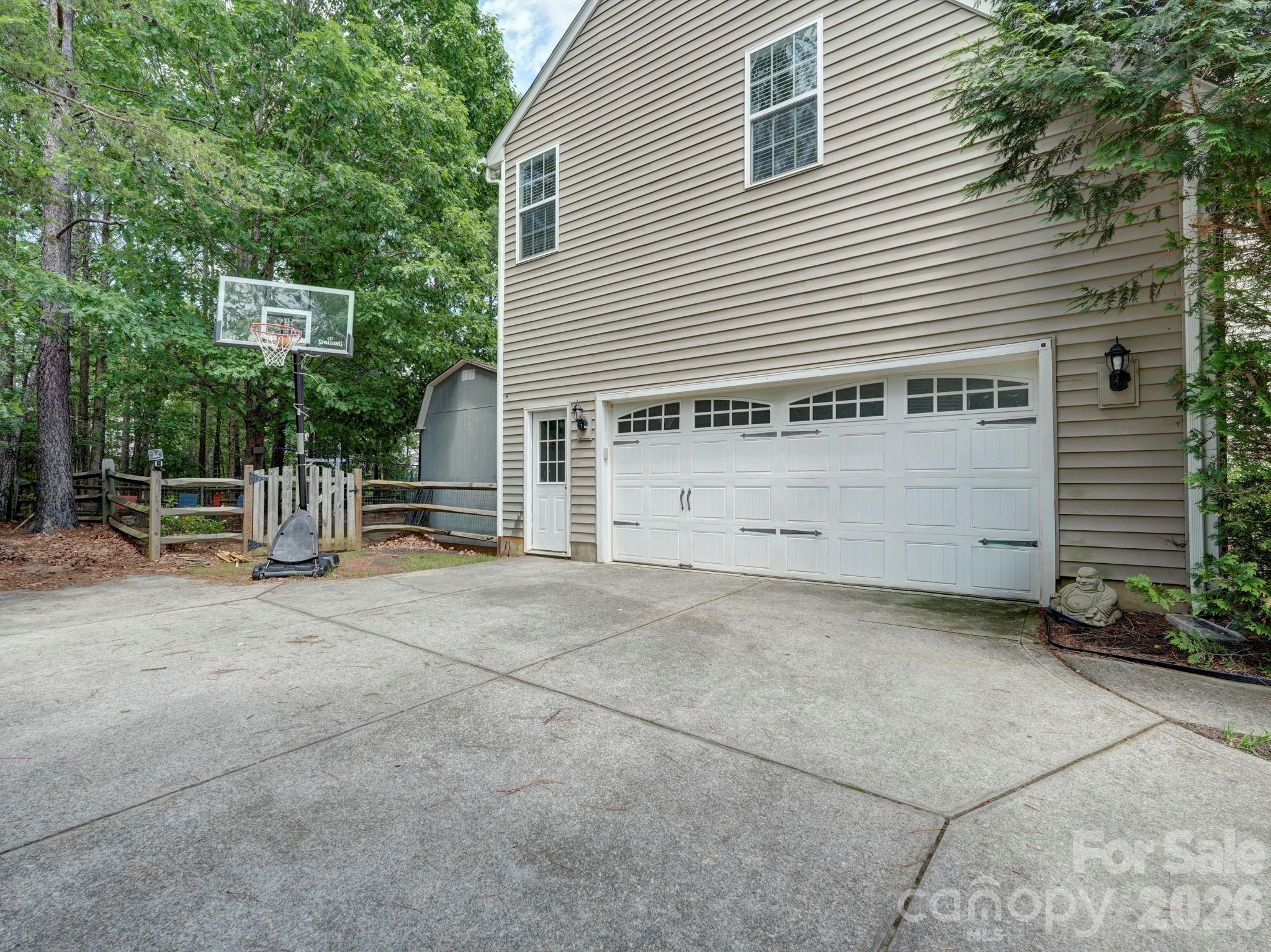 305 Hydrangea Drive — Clover