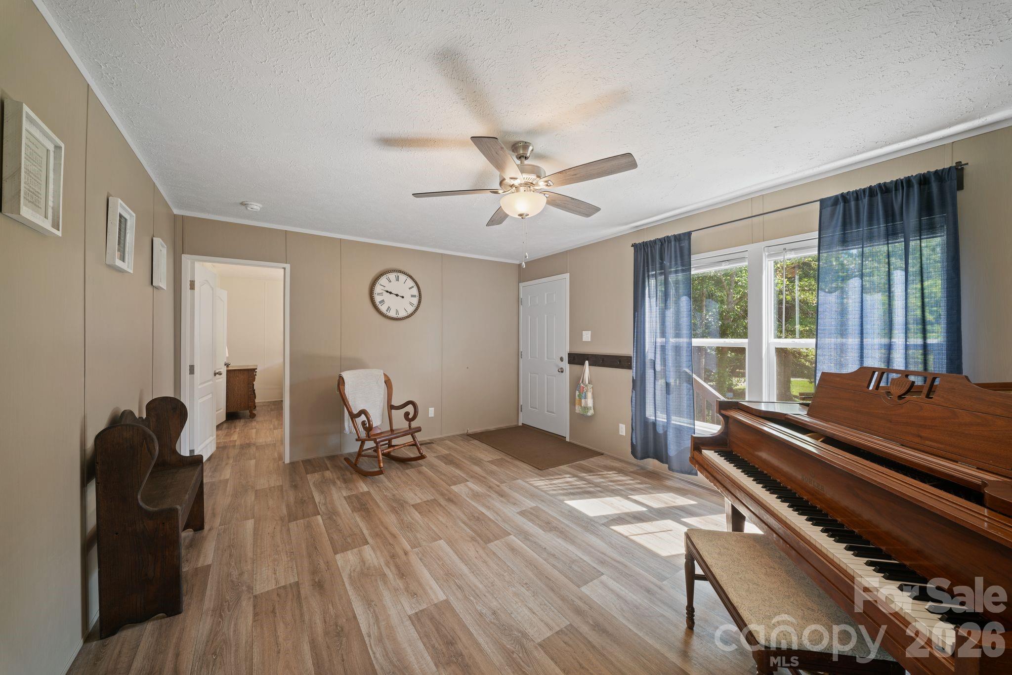 151 Field Sparrow Lane — Hendersonville