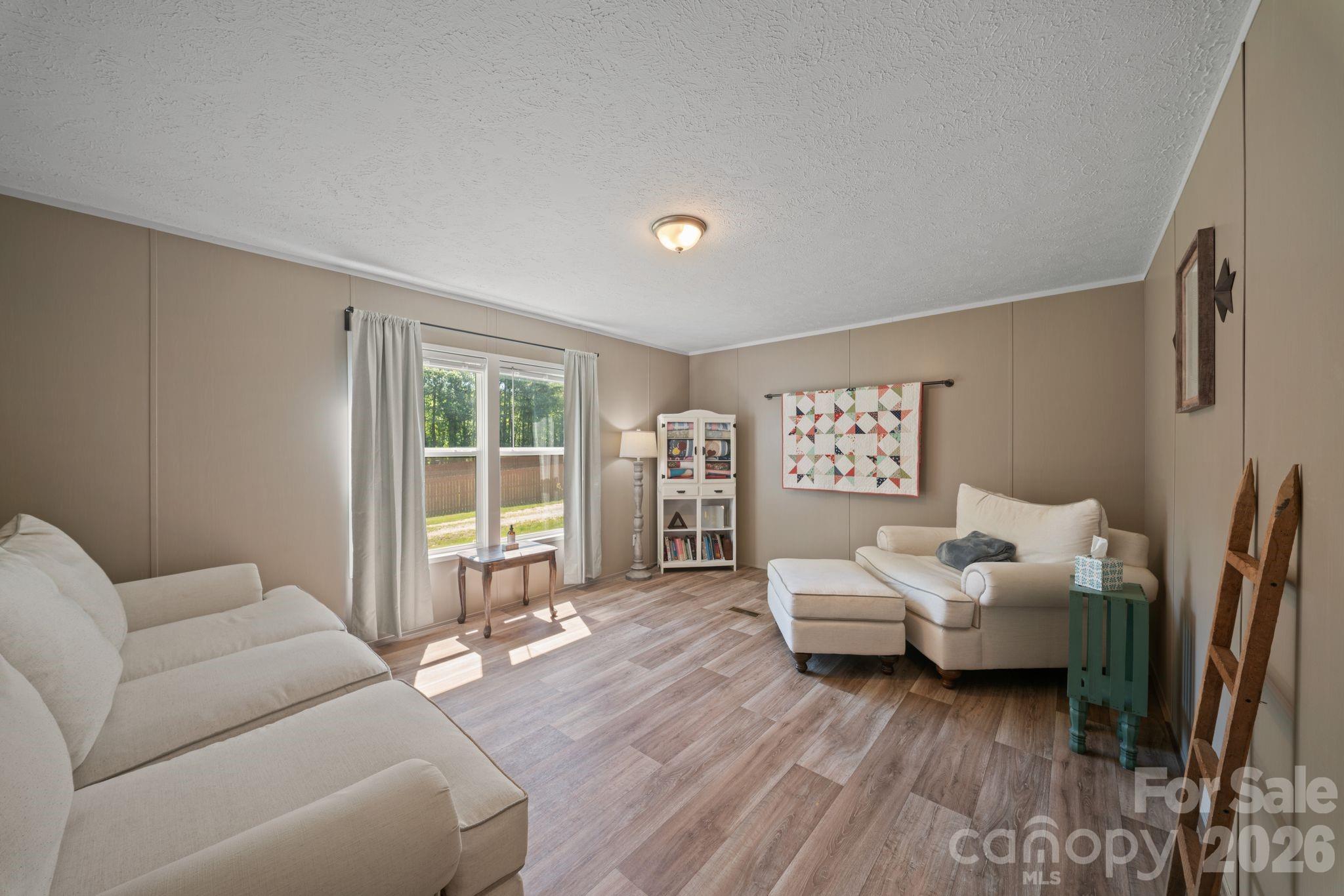 151 Field Sparrow Lane — Hendersonville