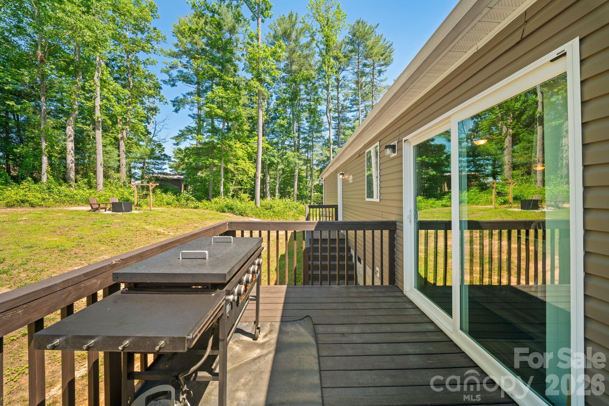 151 Field Sparrow Lane — Hendersonville