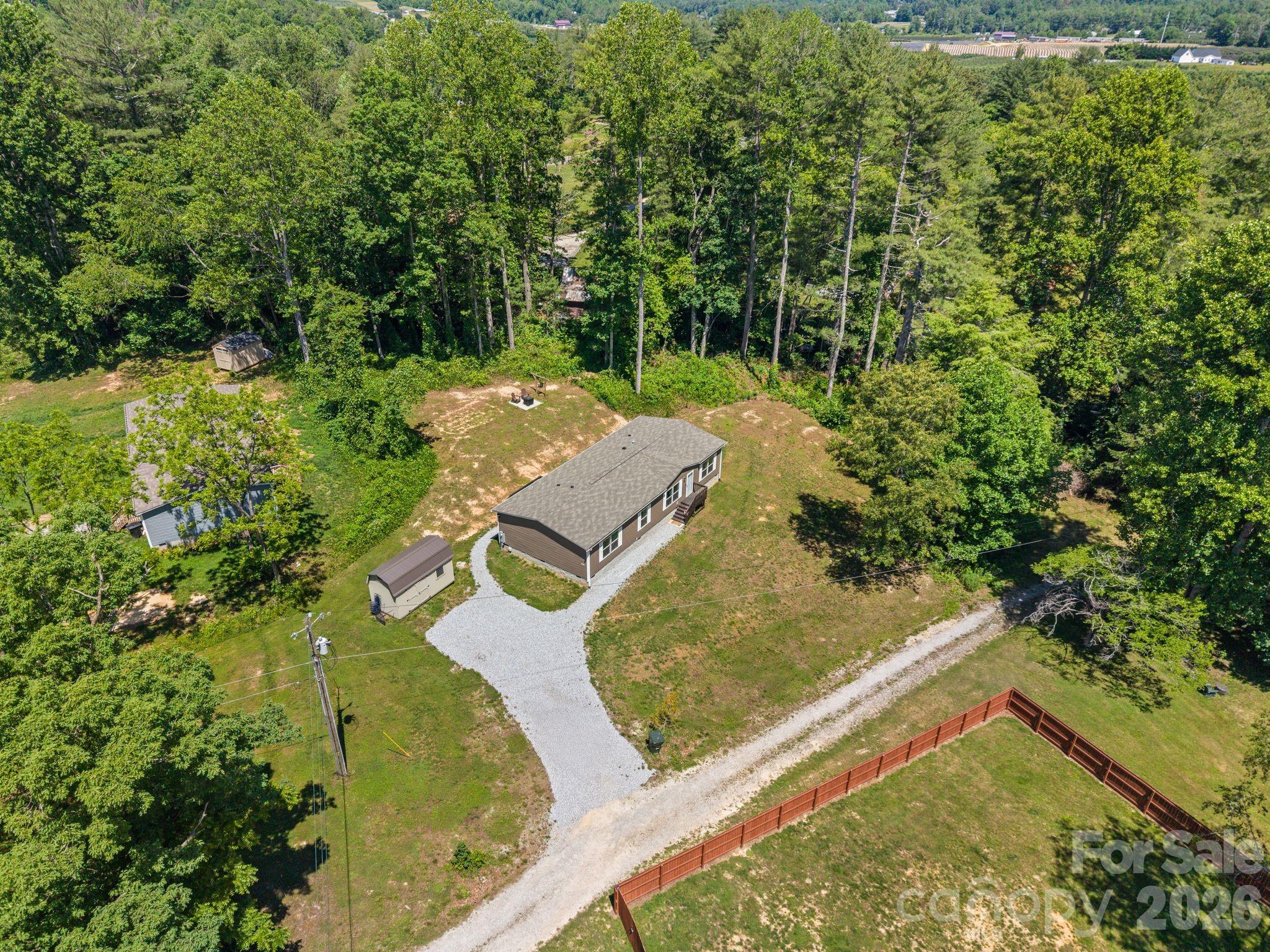 151 Field Sparrow Lane — Hendersonville