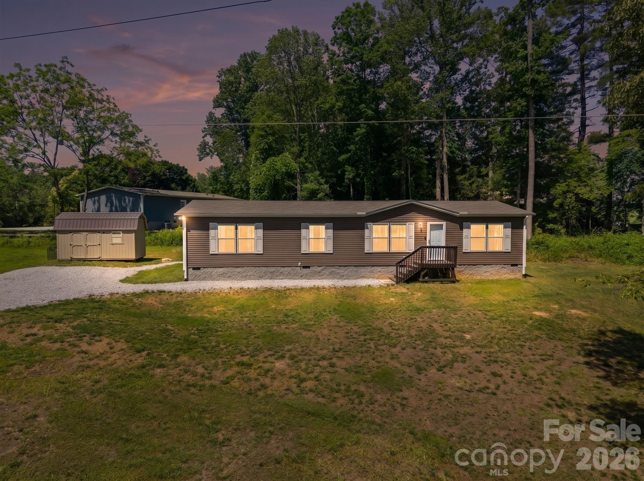 151 Field Sparrow Lane — Hendersonville