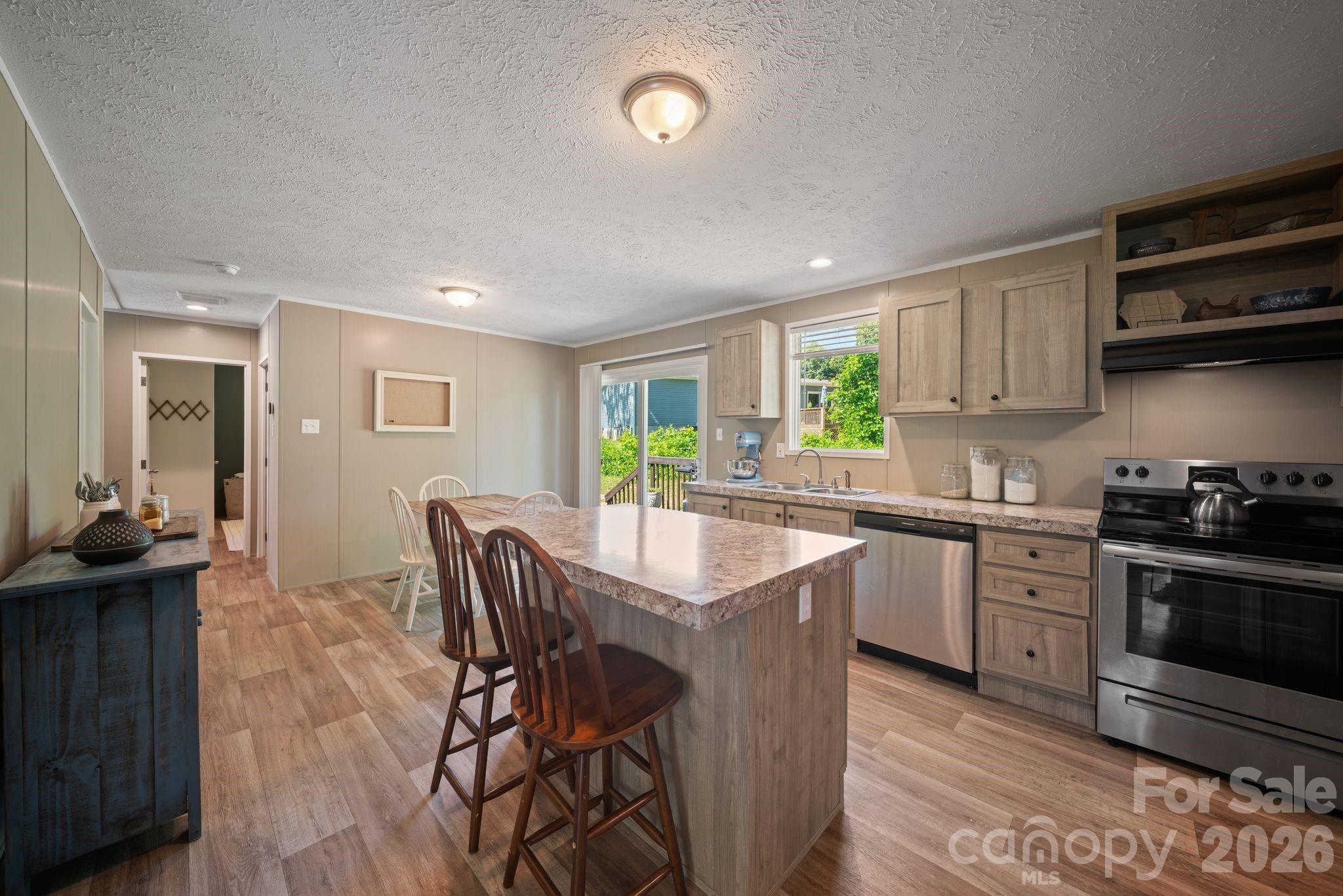 151 Field Sparrow Lane — Hendersonville