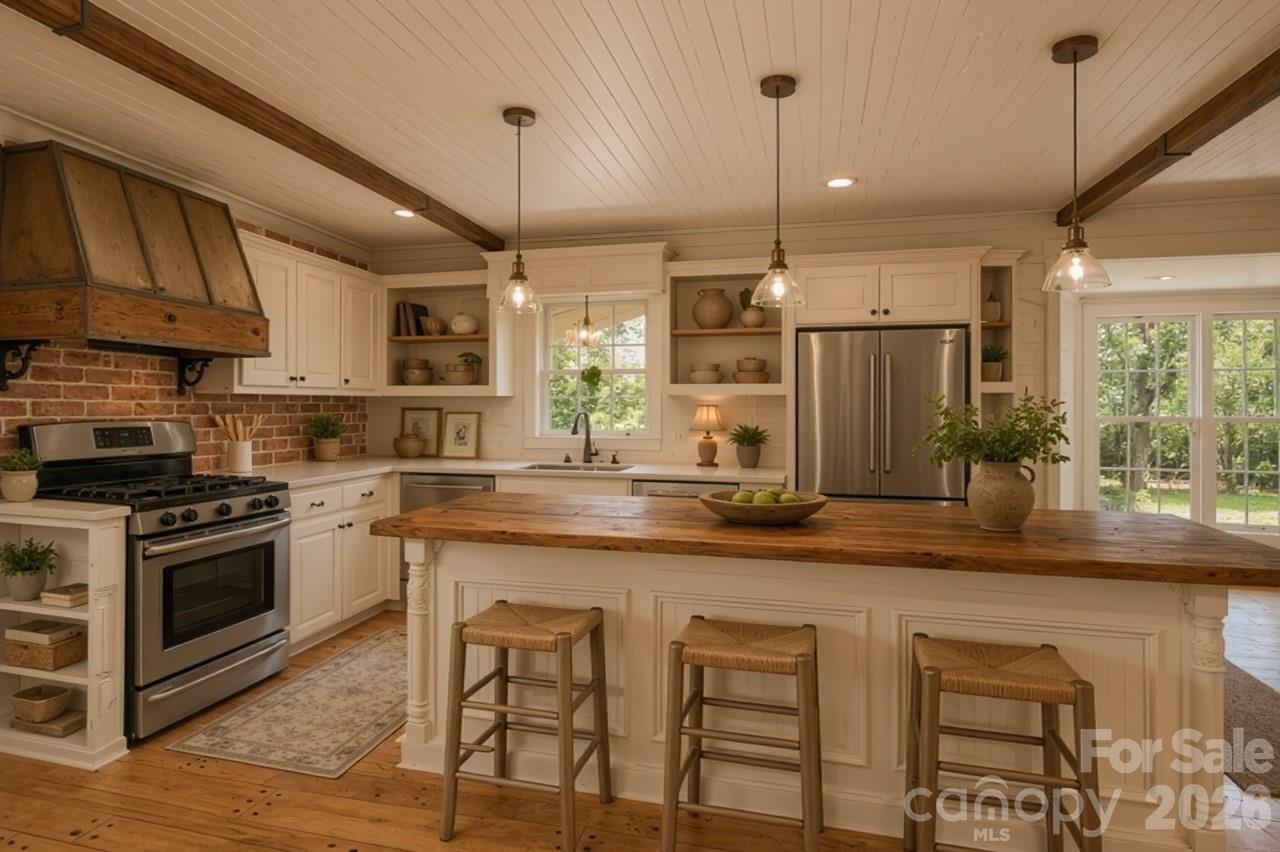 6117 Cherry Tree Lane — Charlotte