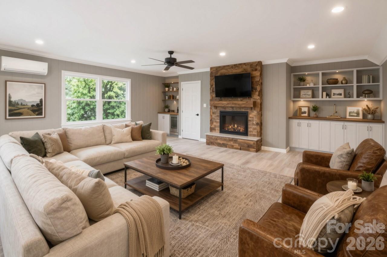6117 Cherry Tree Lane — Charlotte