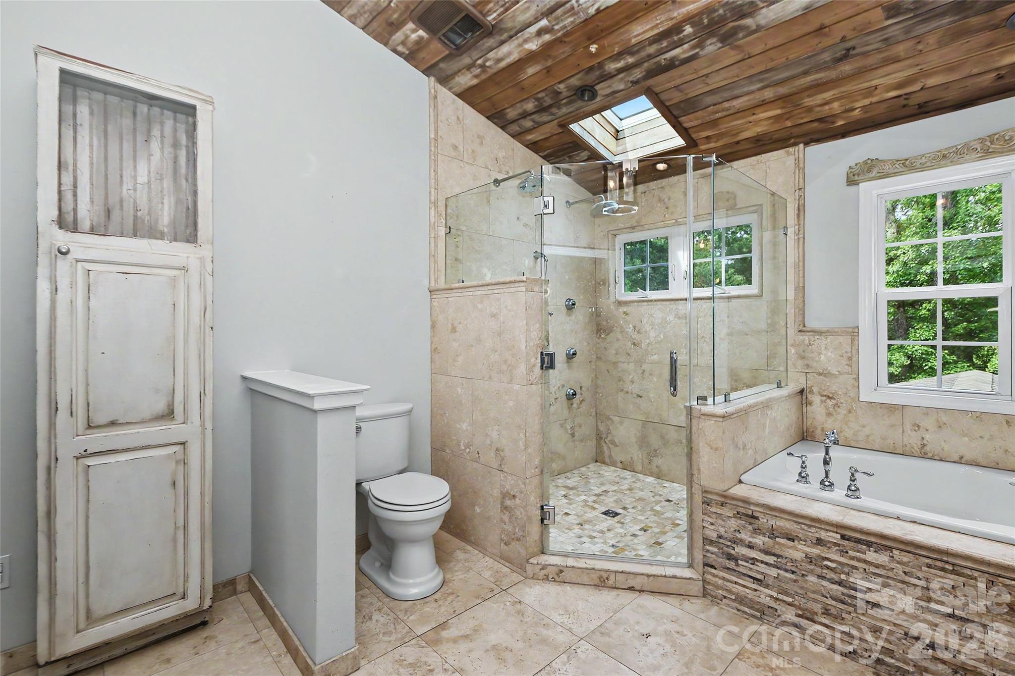 6117 Cherry Tree Lane — Charlotte