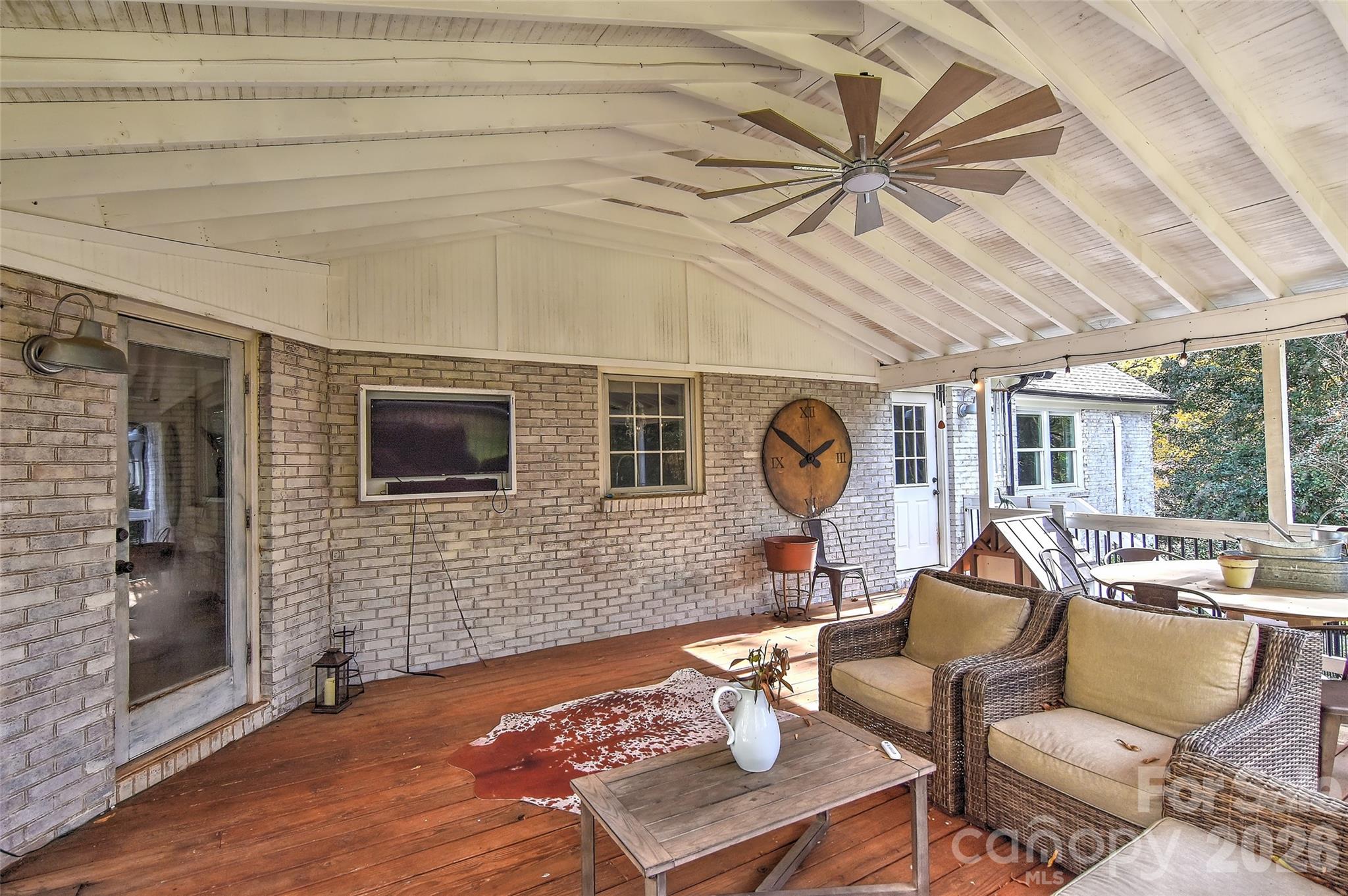 6117 Cherry Tree Lane — Charlotte
