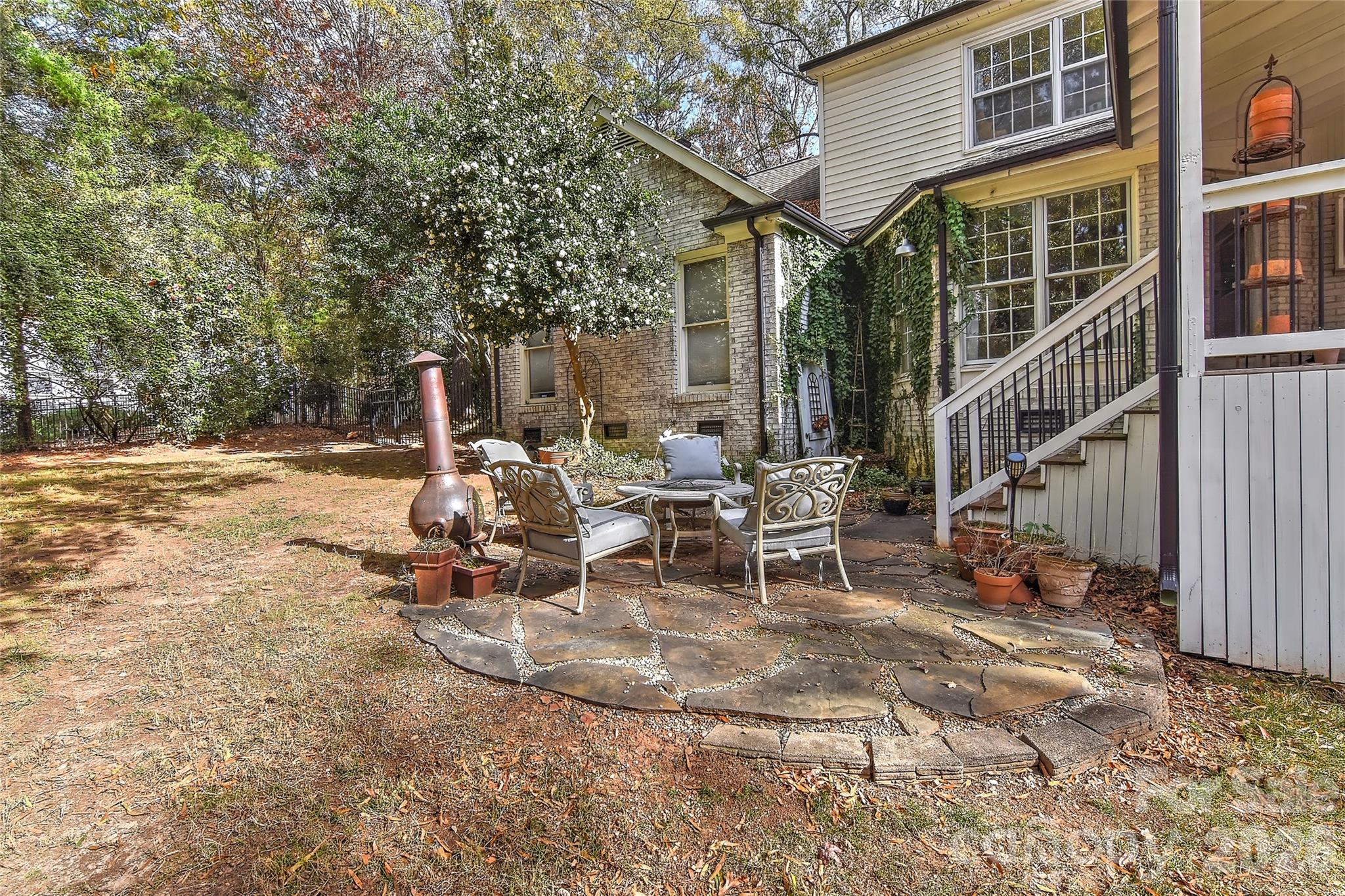 6117 Cherry Tree Lane — Charlotte