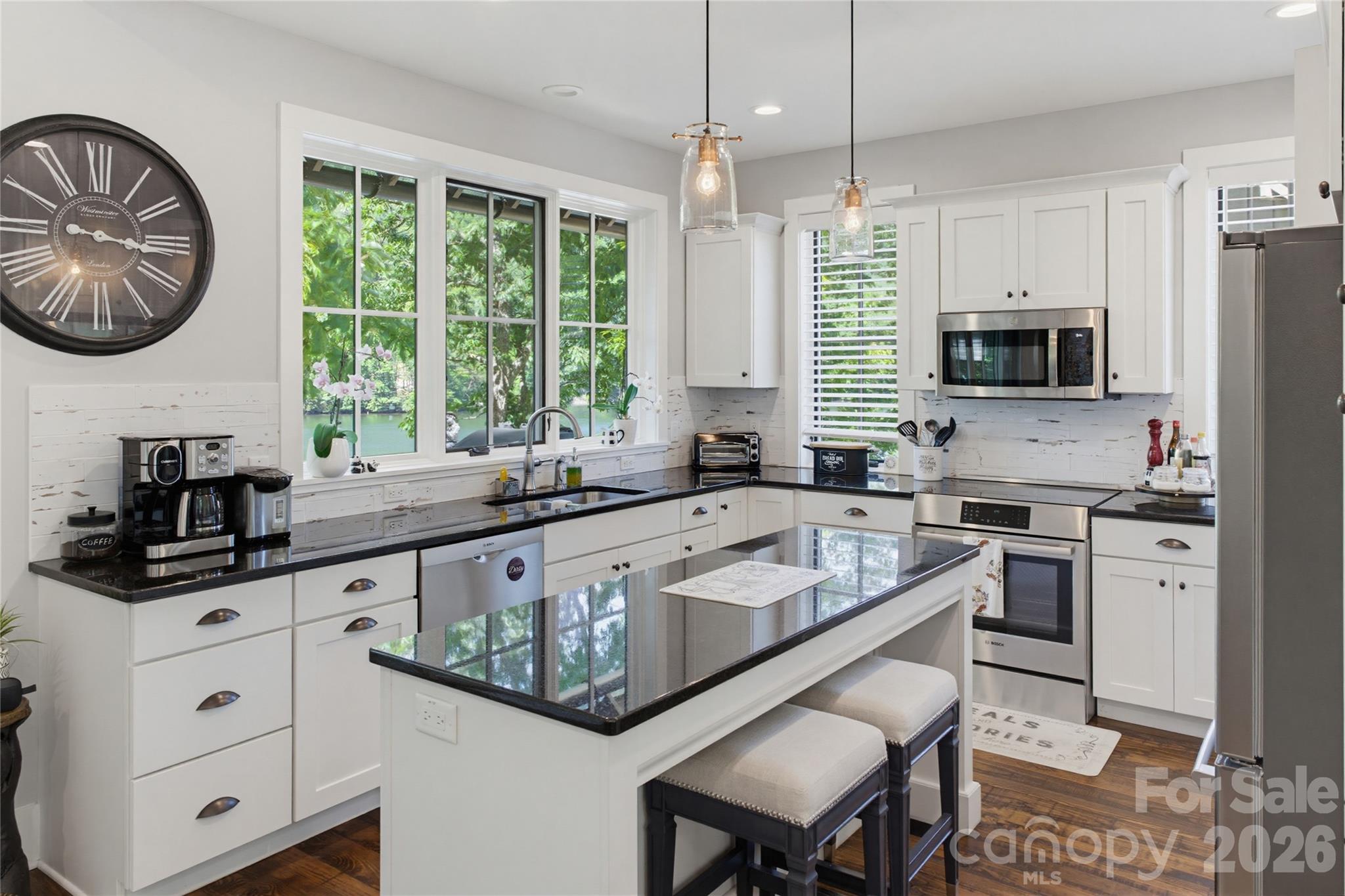 561 Harbor Ridge Drive — Tuckasegee