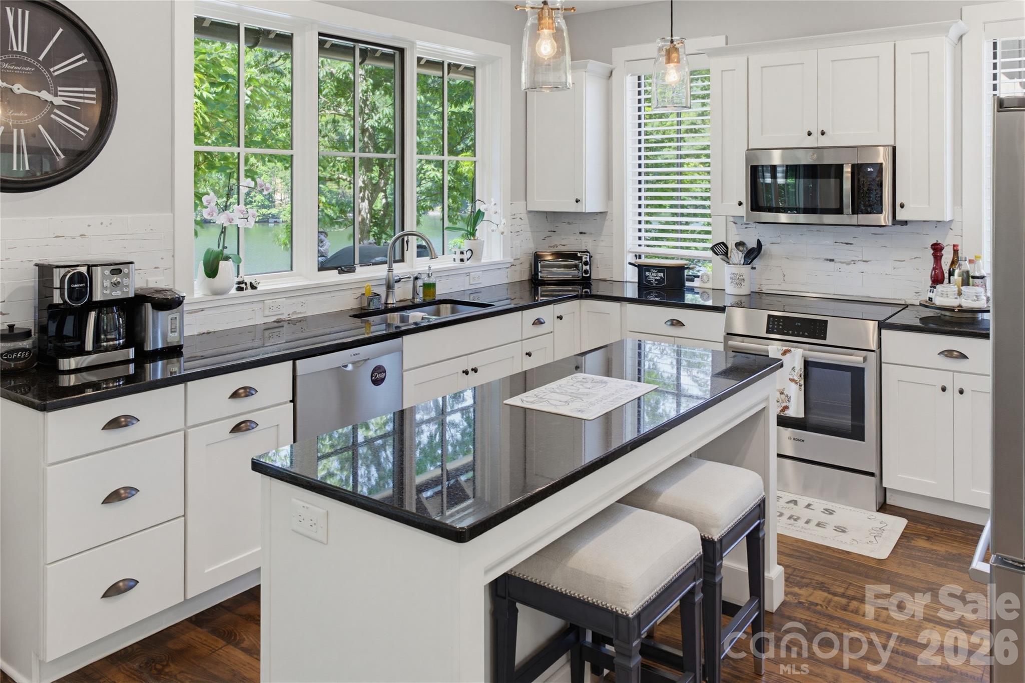 561 Harbor Ridge Drive — Tuckasegee