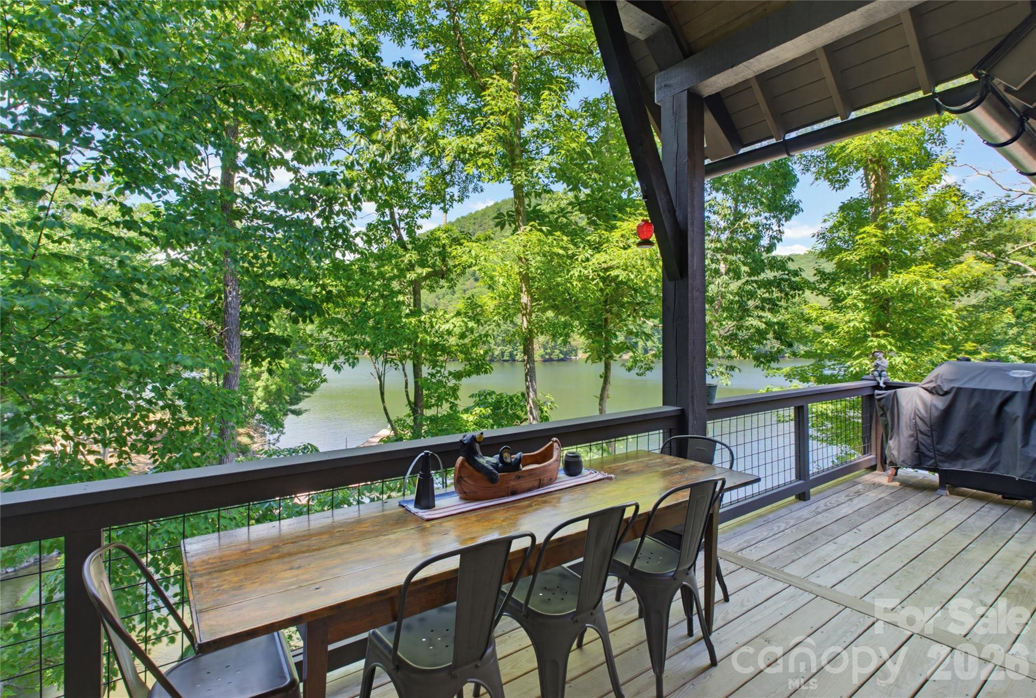 561 Harbor Ridge Drive — Tuckasegee