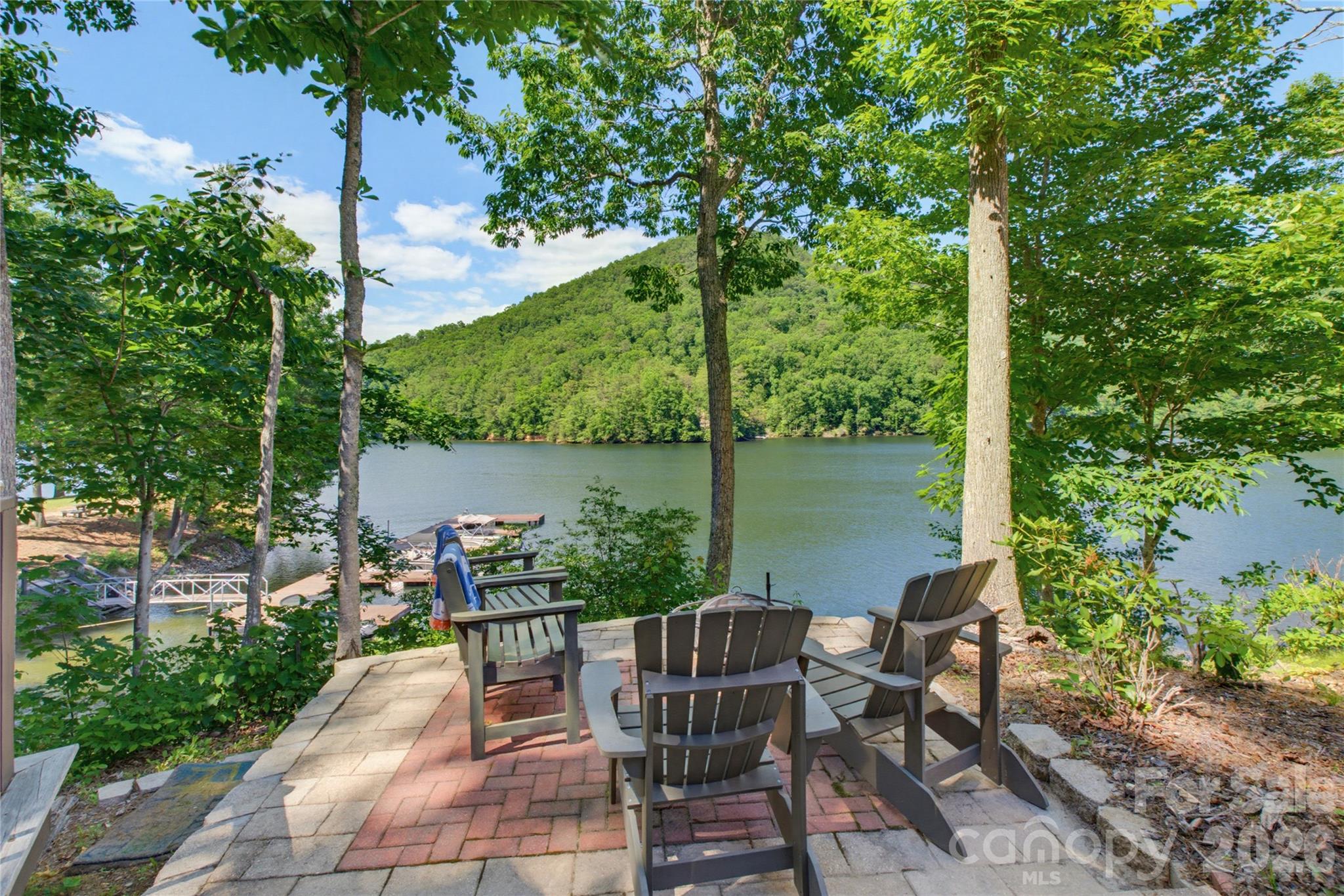 561 Harbor Ridge Drive — Tuckasegee