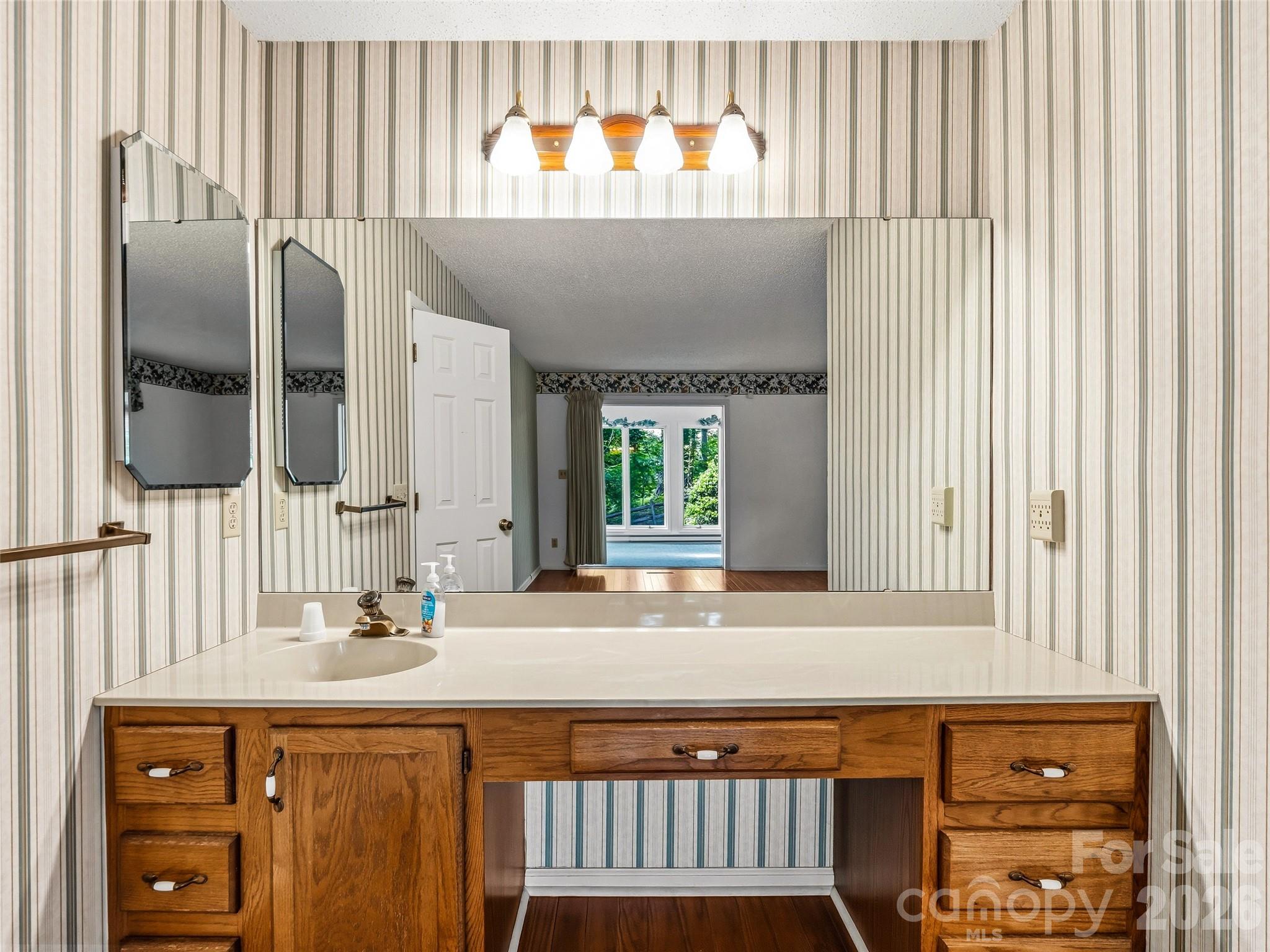 126 Surry Lane — Hendersonville