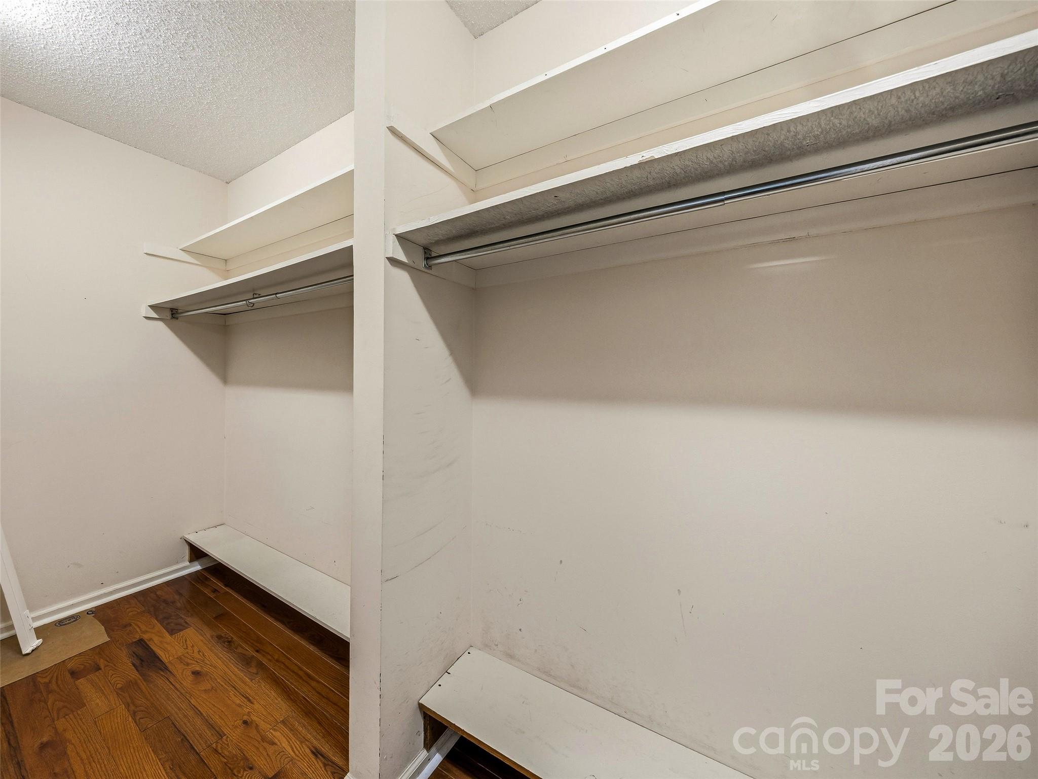 126 Surry Lane — Hendersonville