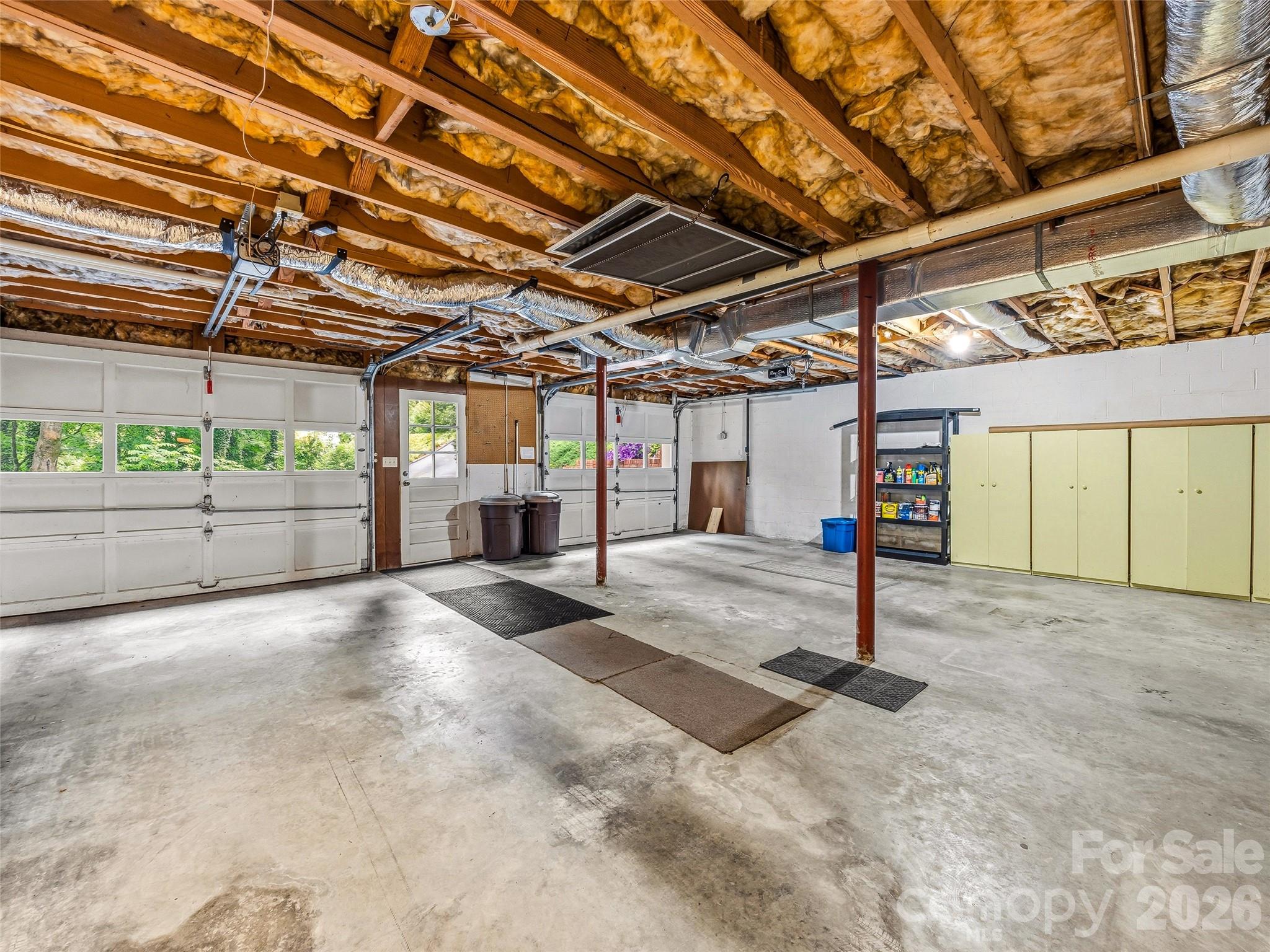 126 Surry Lane — Hendersonville