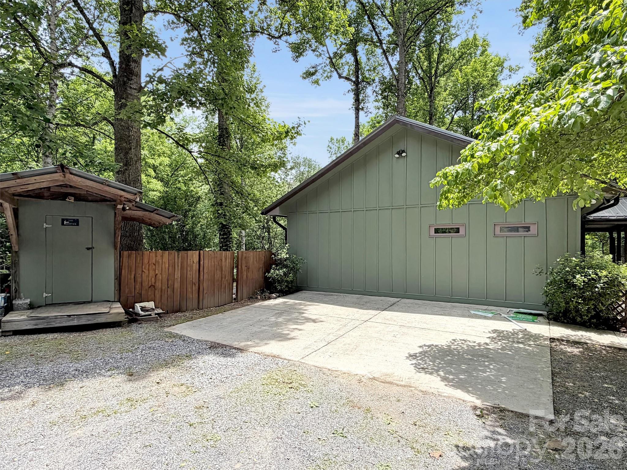 148 Cross Stitch Mountain Road — Sylva