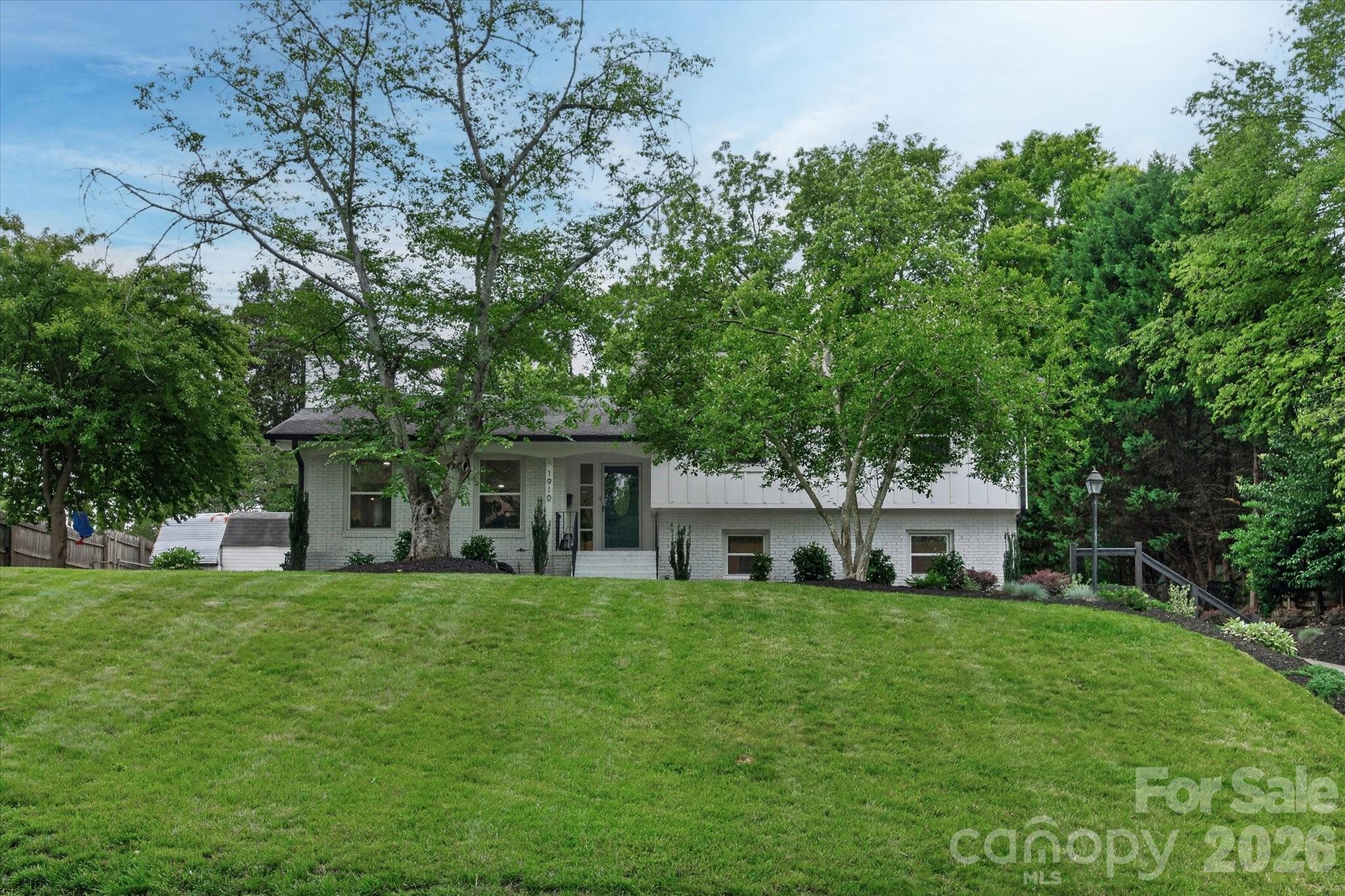 1910 Wensley Drive — Charlotte