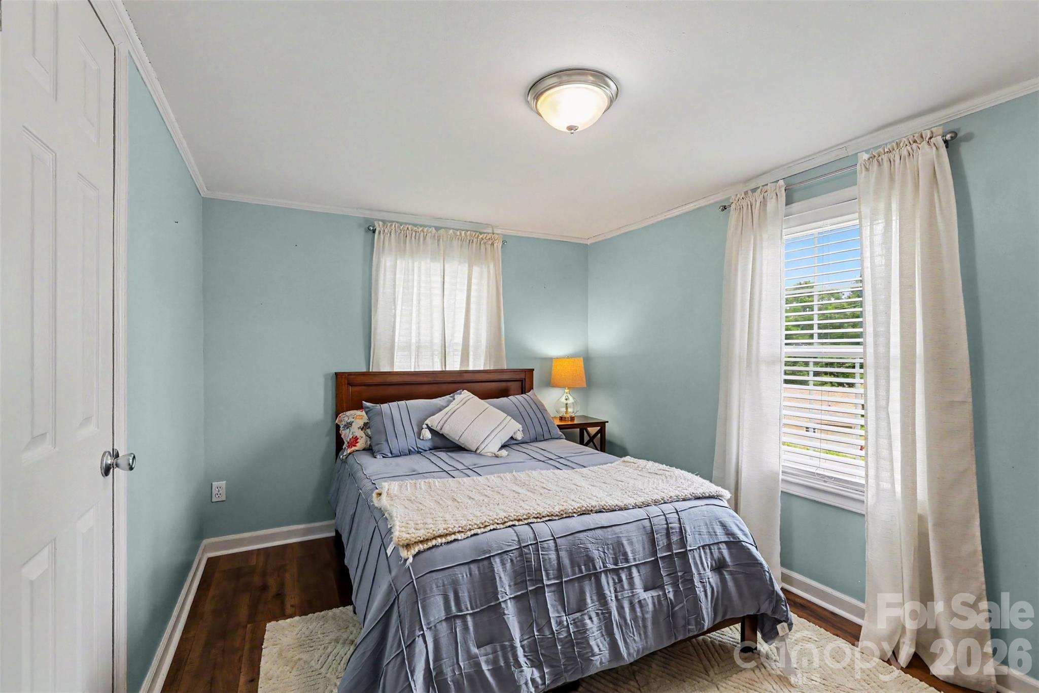 528 Woodlawn Avenue SW — Concord