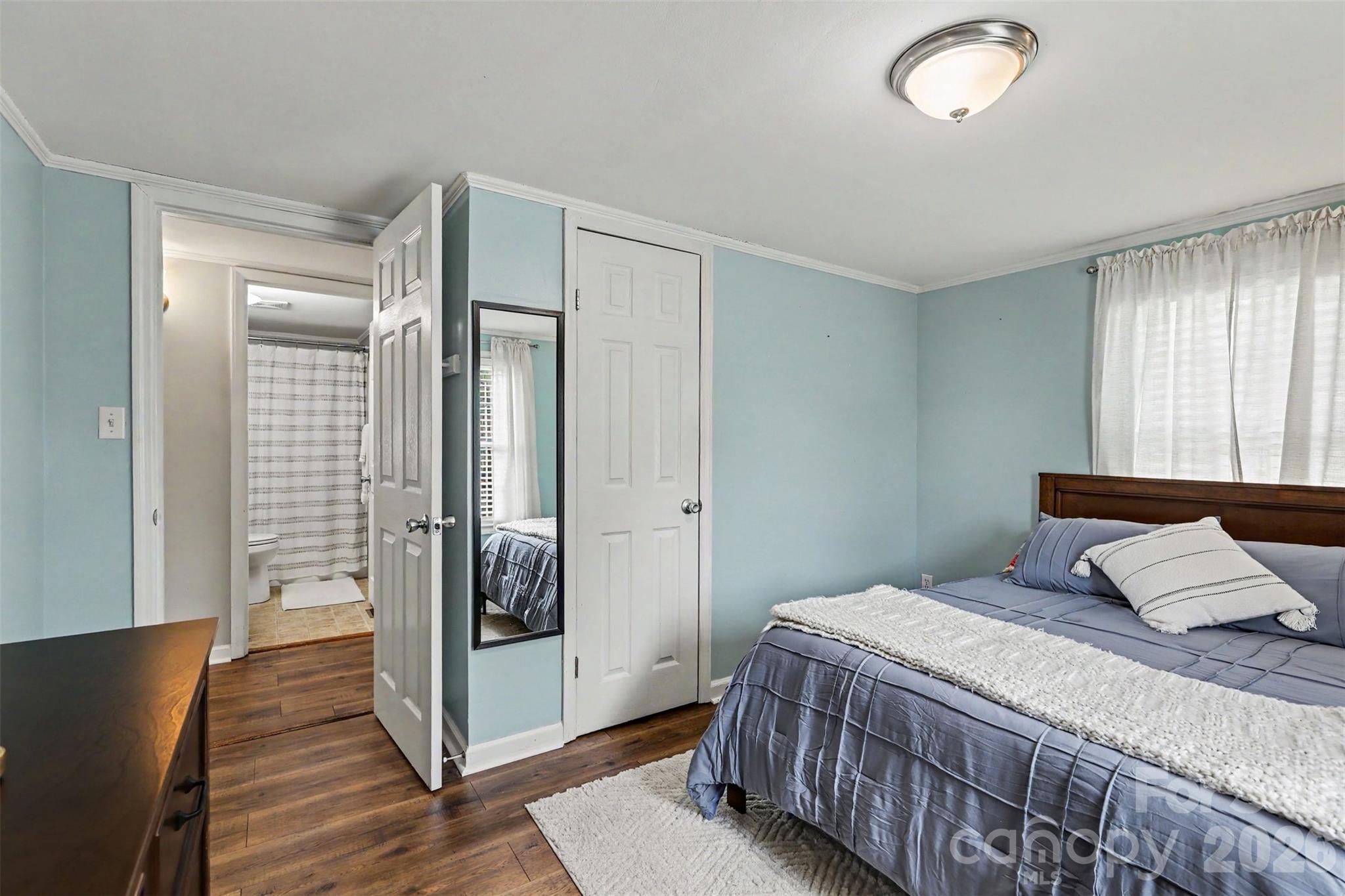 528 Woodlawn Avenue SW — Concord