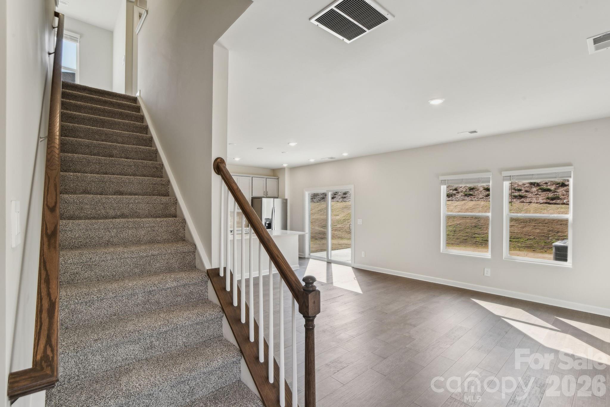 5040 Poplin Valley — Cherryville