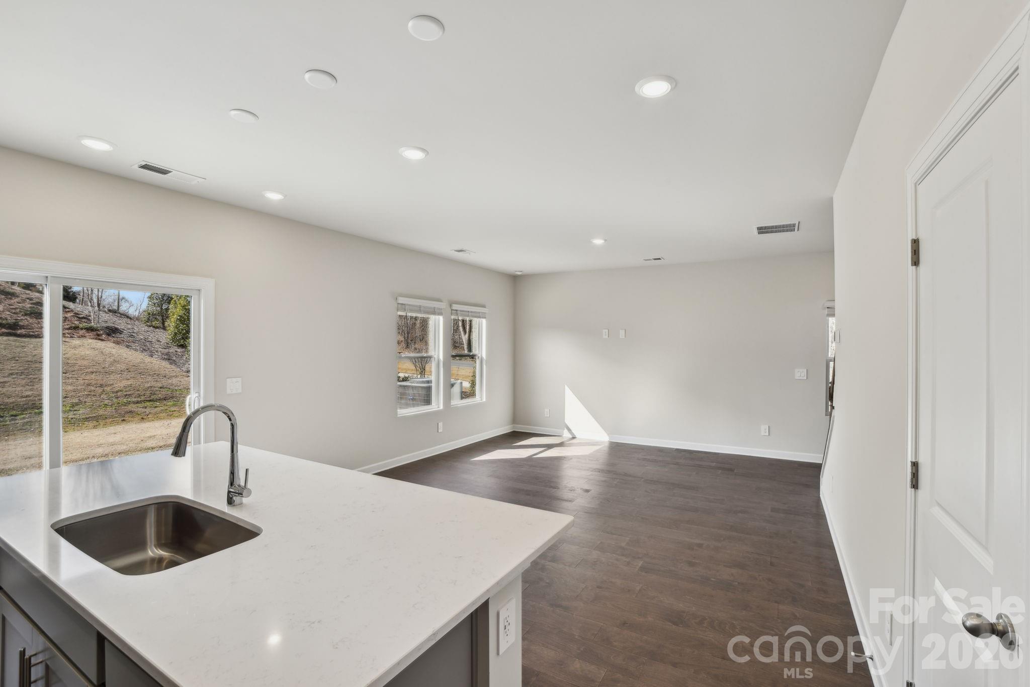 5040 Poplin Valley — Cherryville