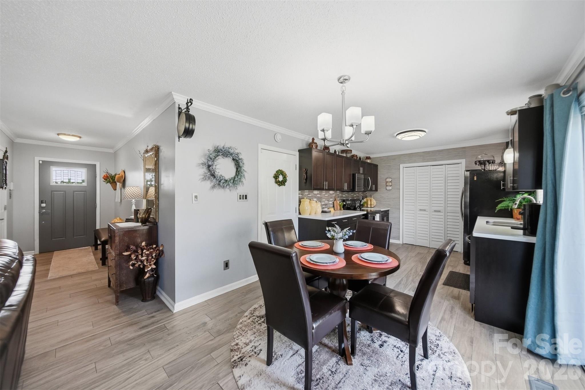 2104 Sheffield Court NW — Conover
