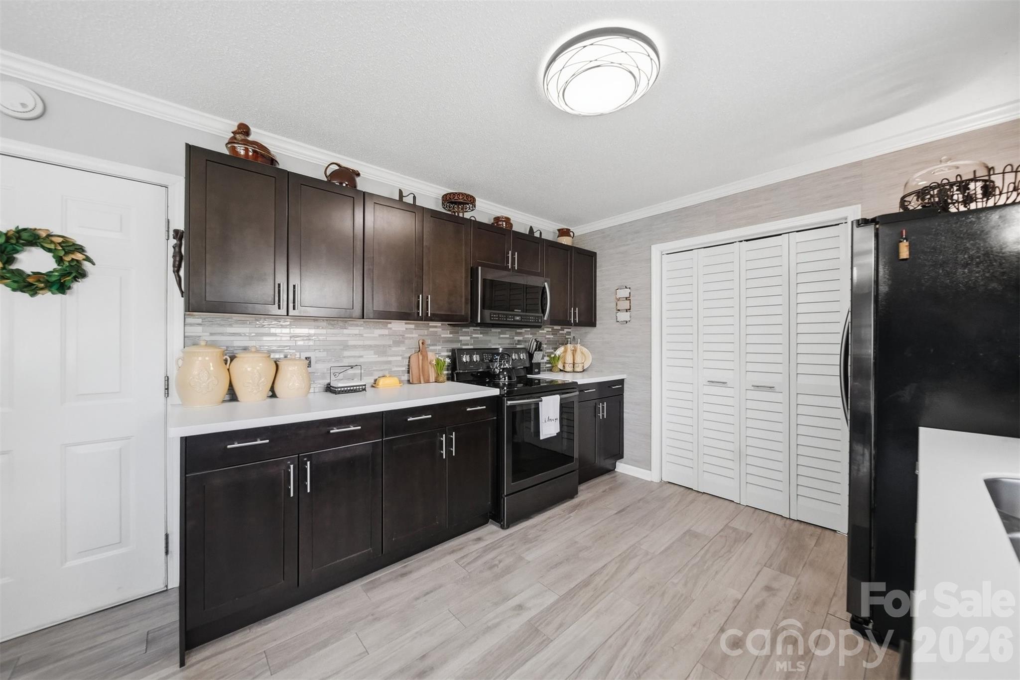 2104 Sheffield Court NW — Conover
