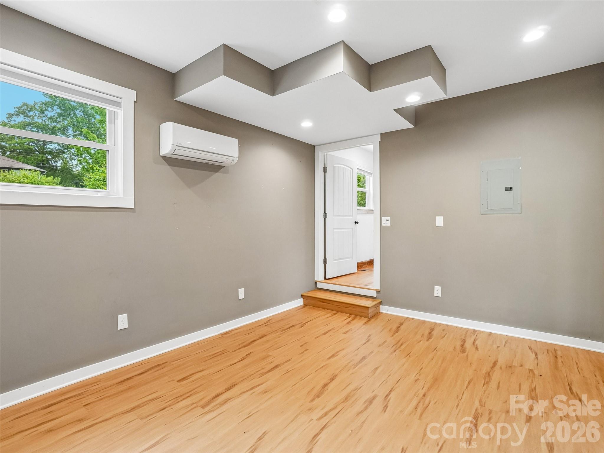 3 Delaware Avenue — Asheville